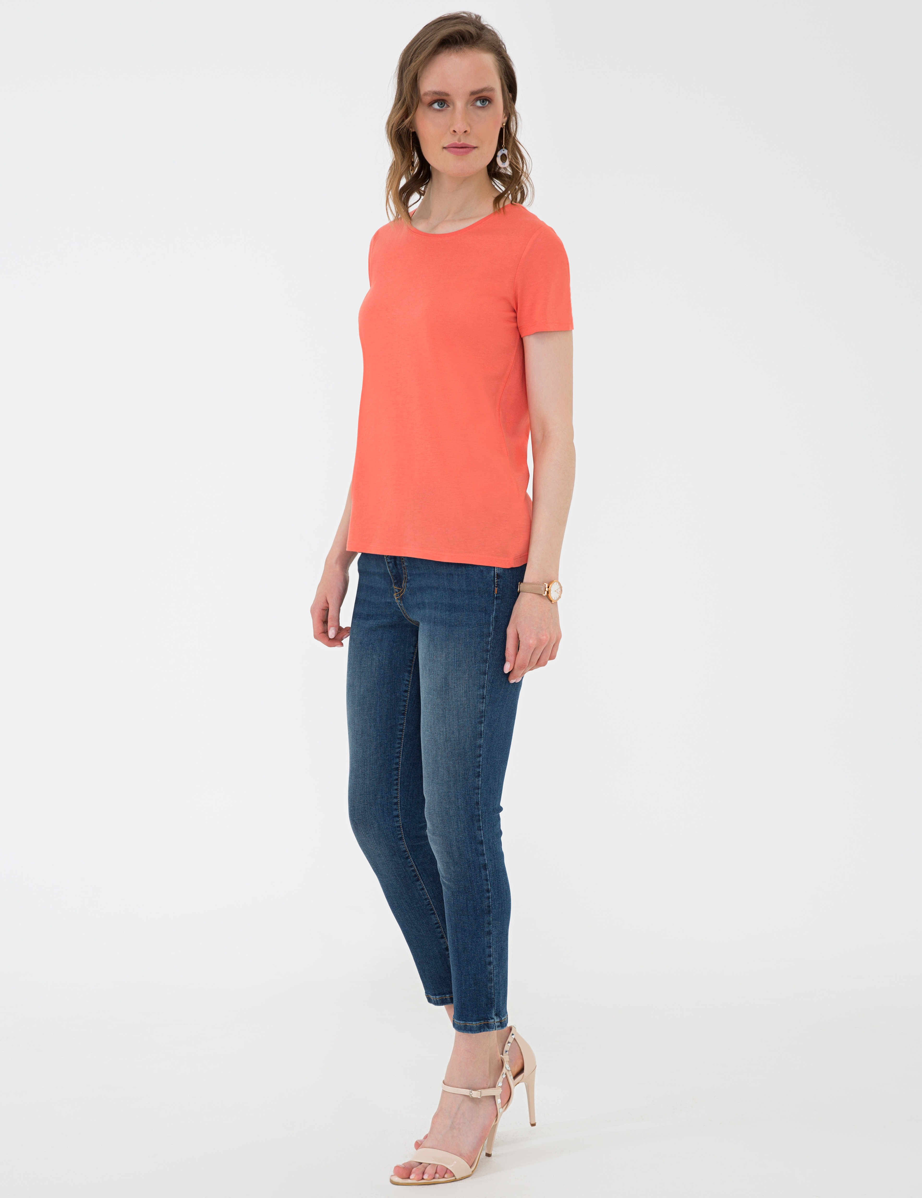 Nar Çiçeği Standart Fit Bisiklet Yaka T-Shirt