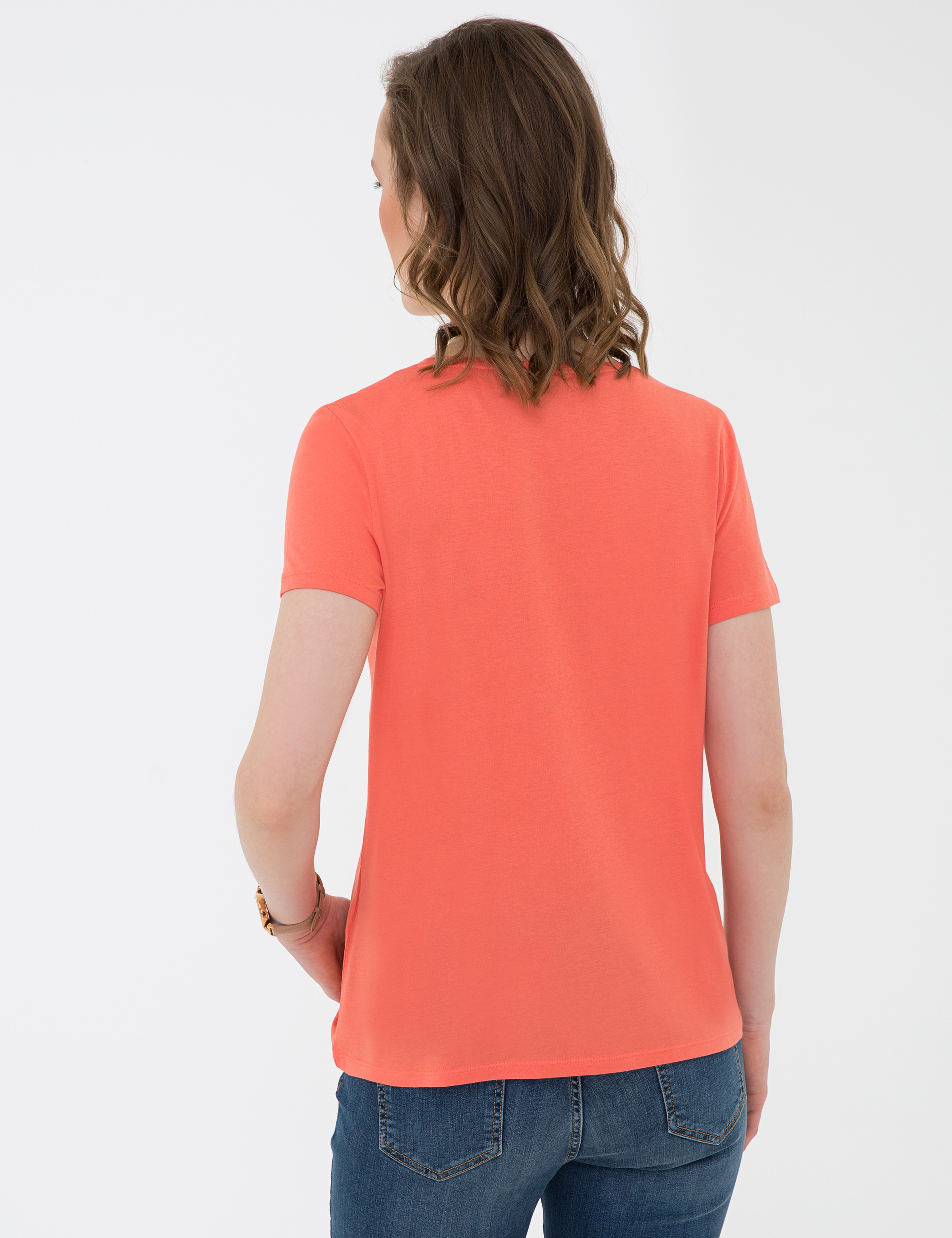 Nar Çiçeği Standart Fit Bisiklet Yaka T-Shirt - Image 4