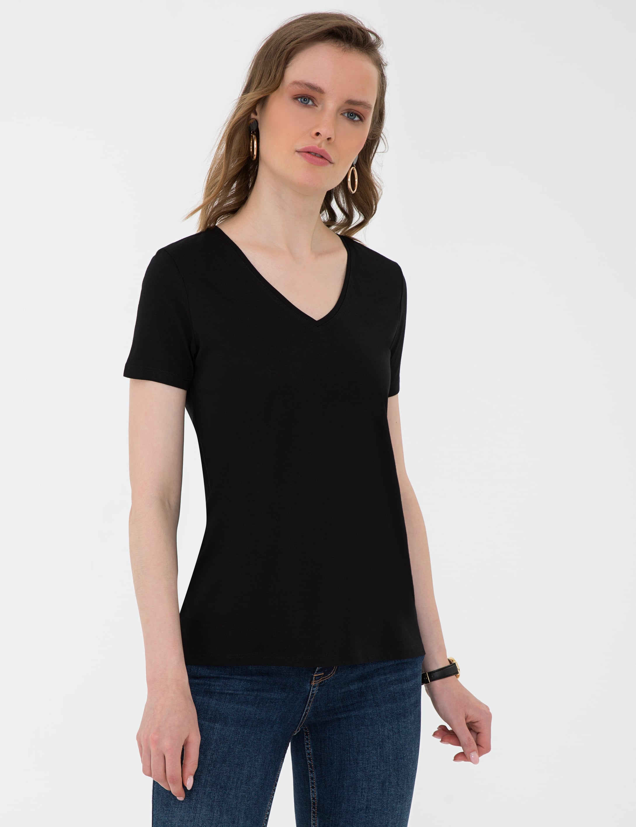 Siyah Regular Fit V Yaka Tişört