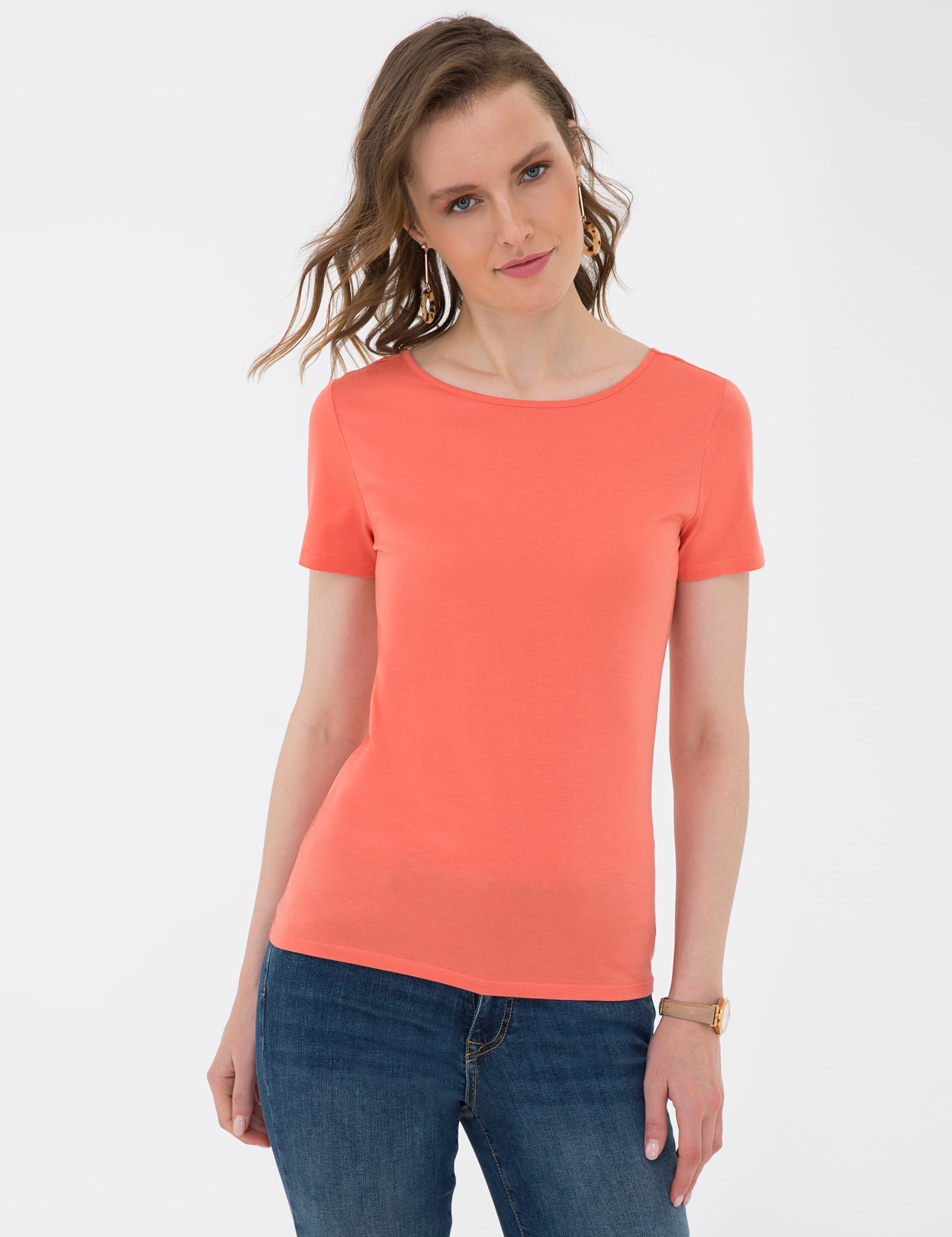 Nar Çiçeği Standart Fit Bisiklet Yaka T-Shirt