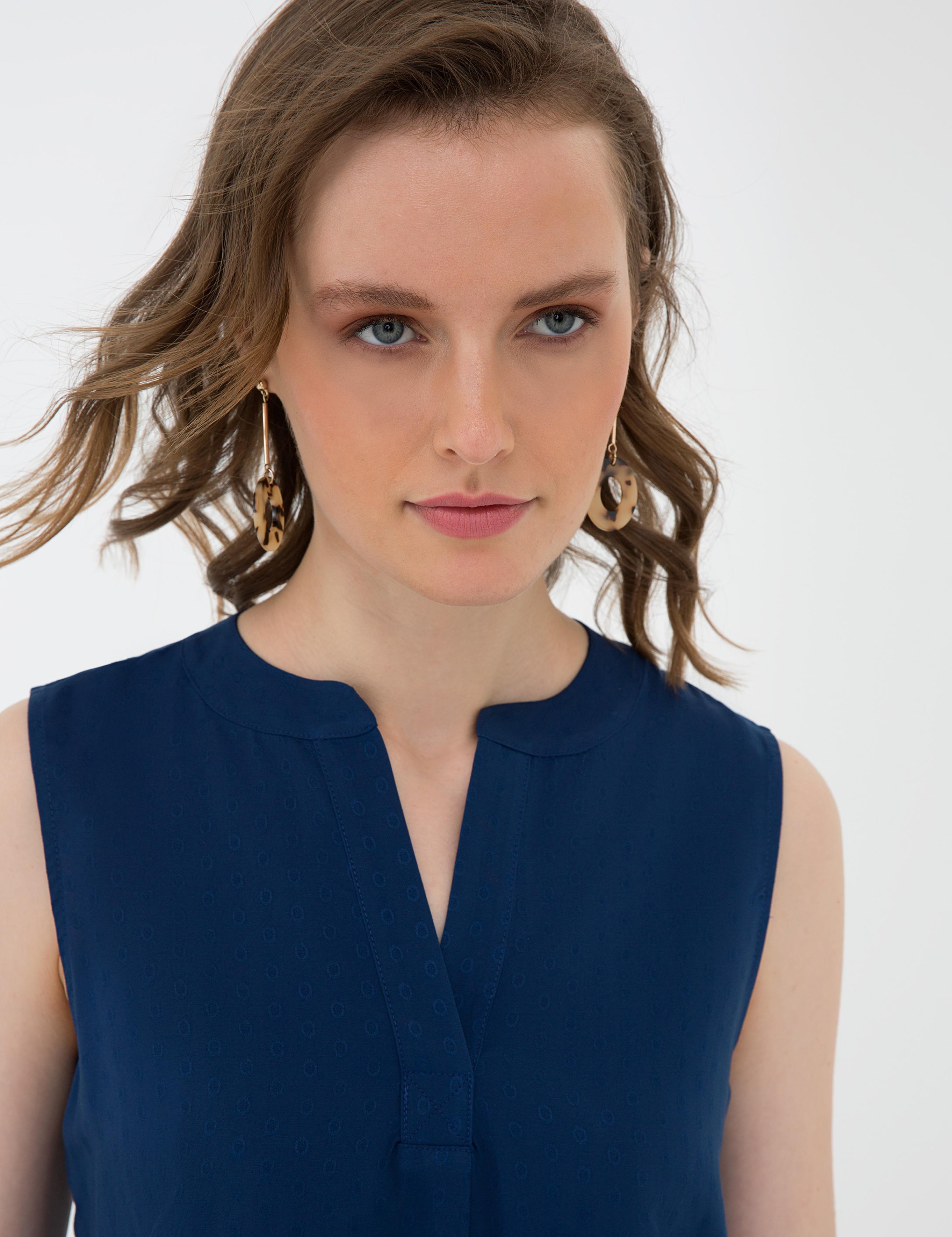 Lacivert Slim Fit Kolsuz Gömlek