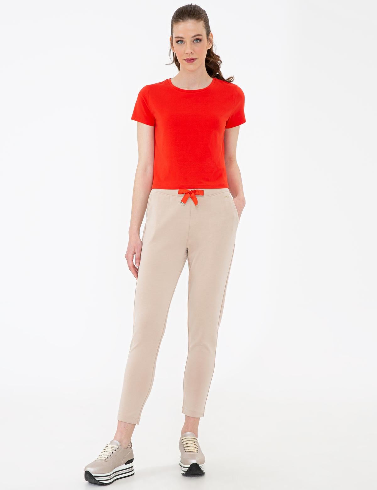 Nar Çiçeği Crop Top Tişört - 50243096001