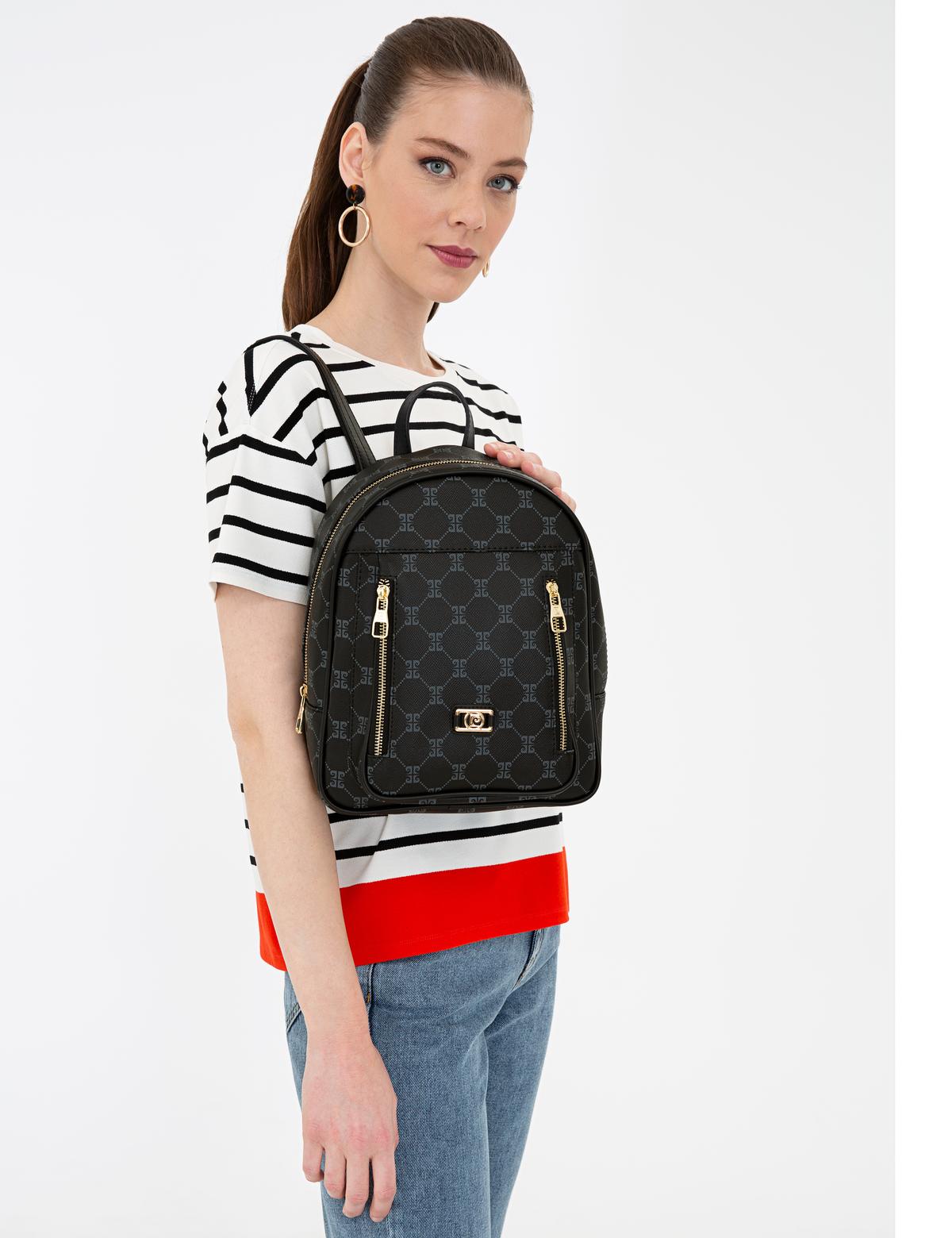 Siyah Sırt Çantası