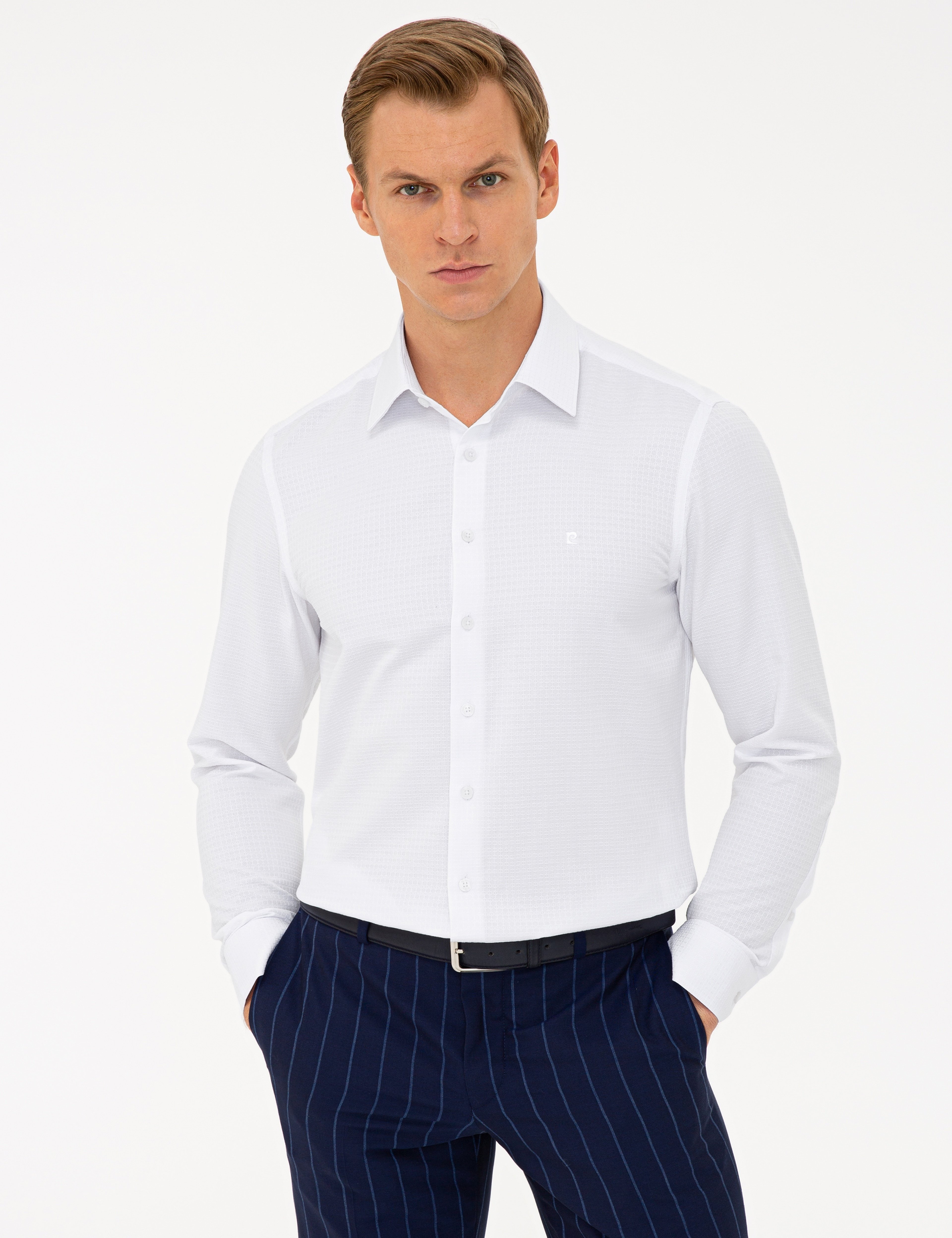 Beyaz Slim Fit Armürlü Gömlek - Image 1
