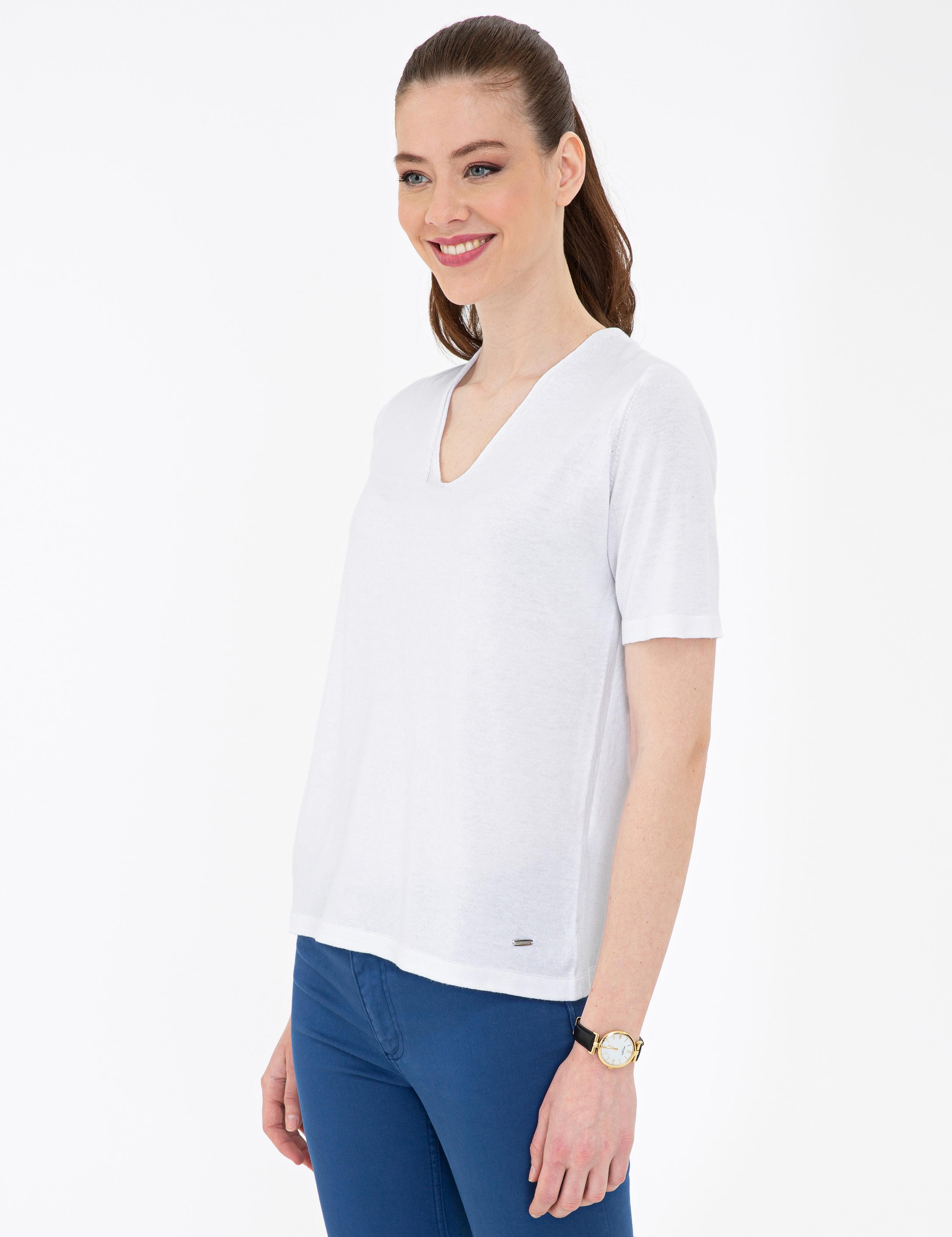 Beyaz Triko Tişört