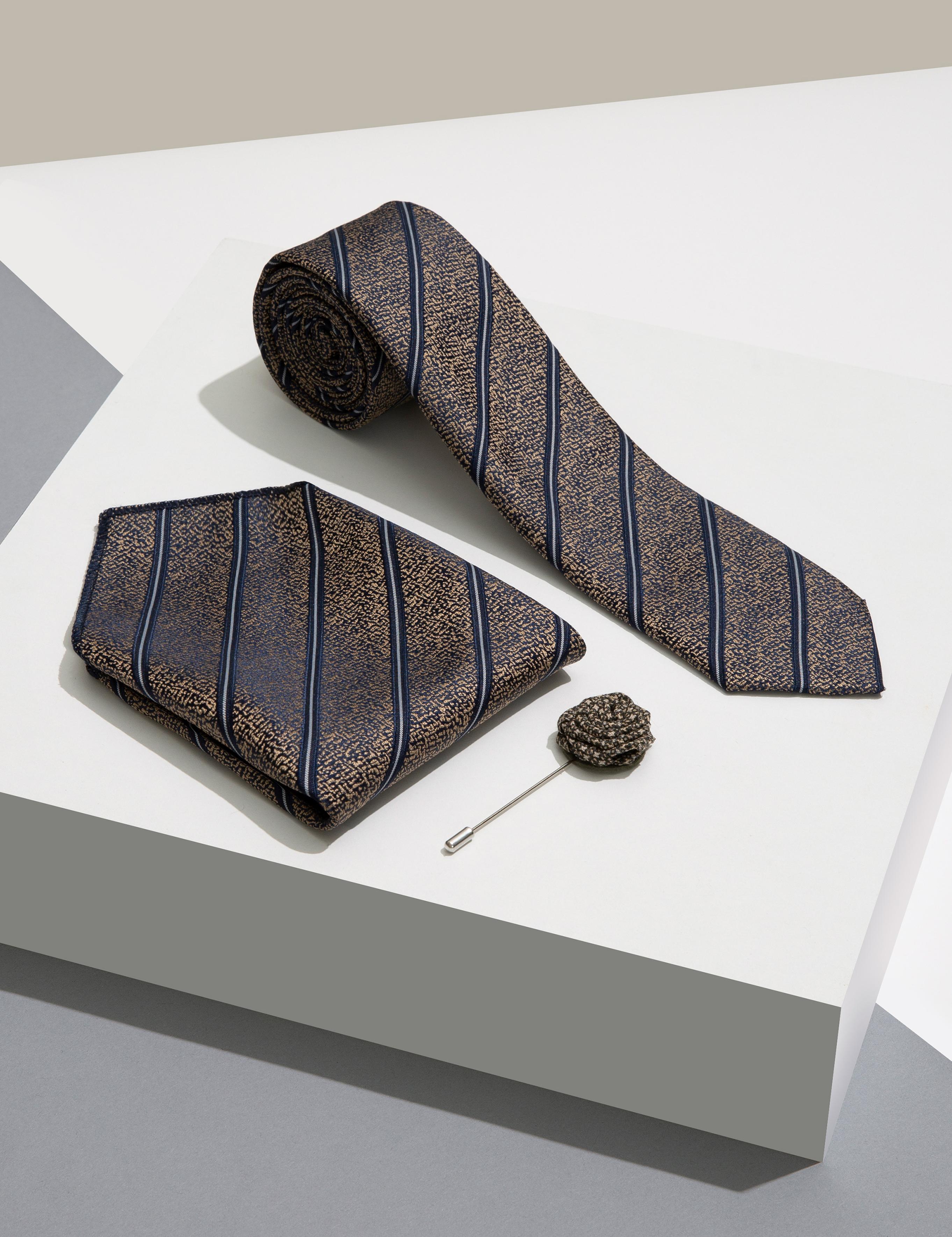 Bej 3'lü Kravat-Mendil-Kravat İğnesi Set