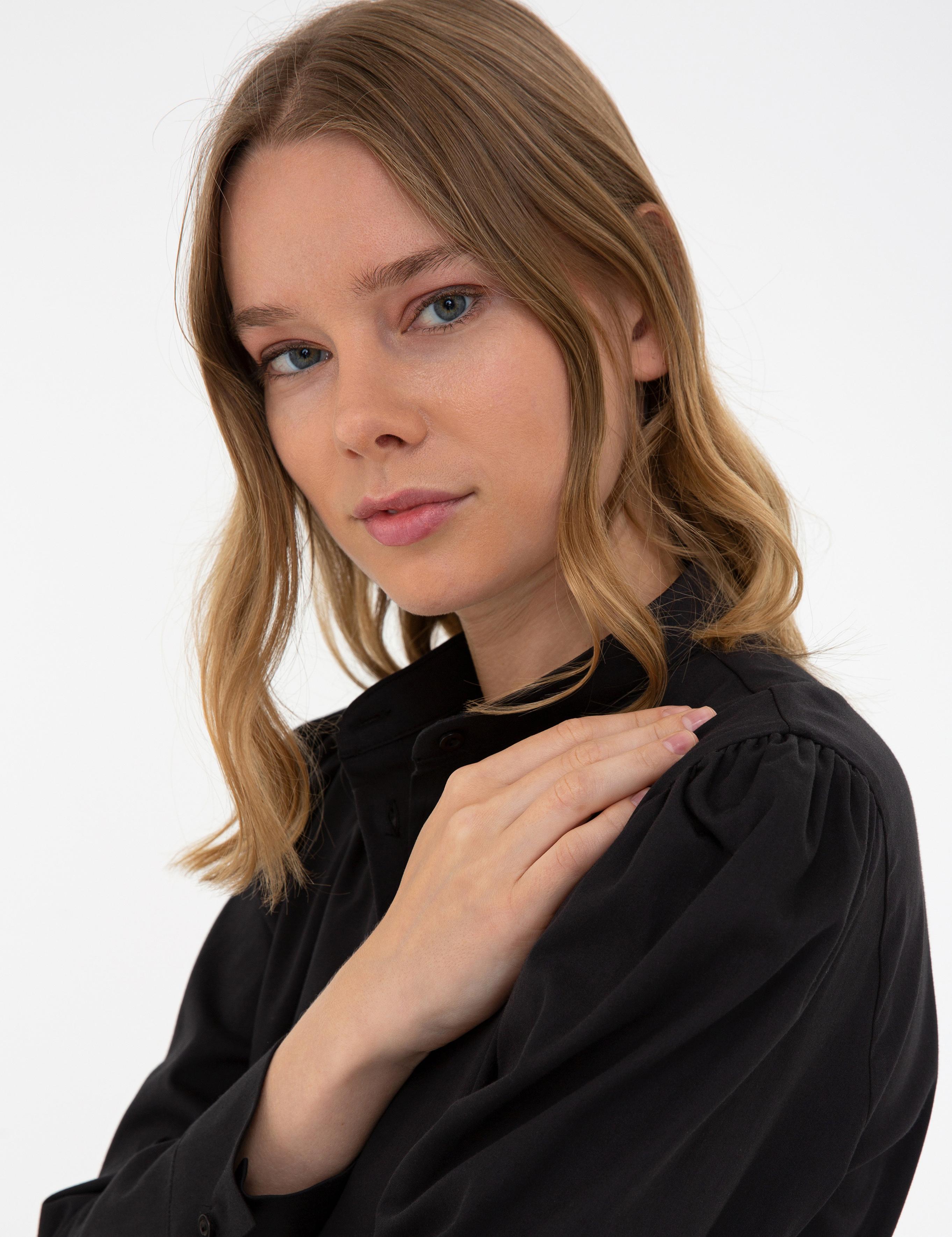 Siyah Uzun Kollu Gömlek