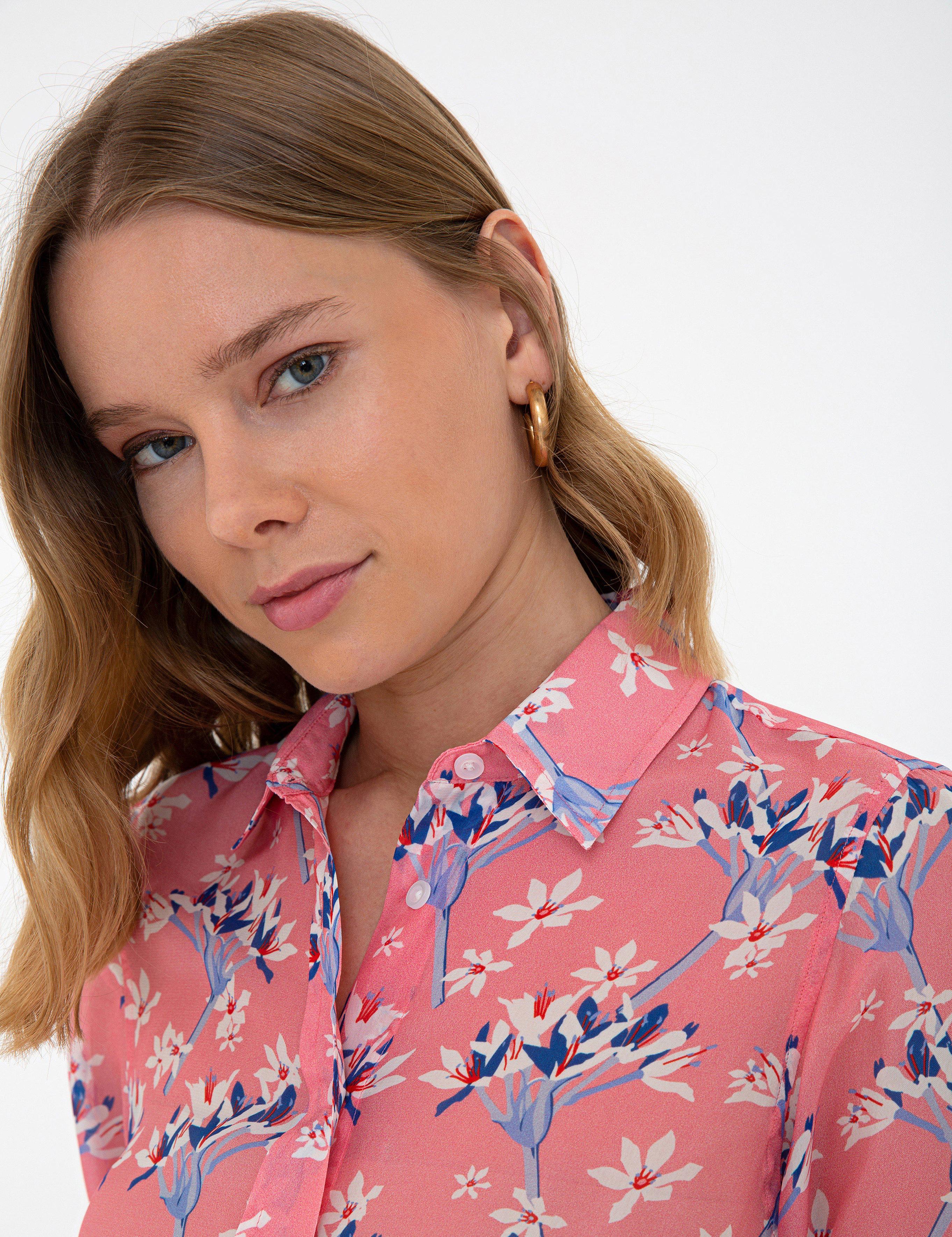 Pembe Desenli Uzun Kollu Gömlek