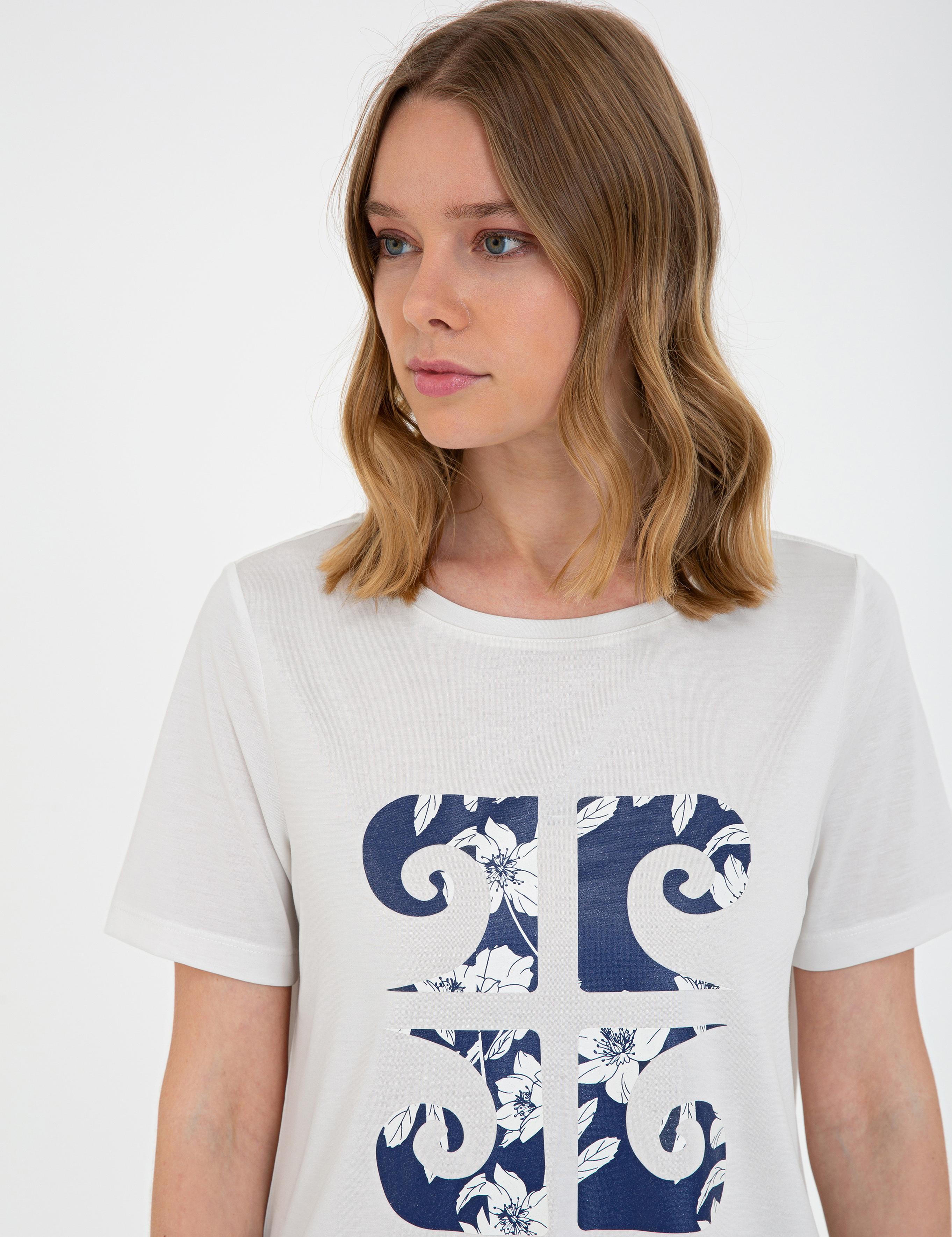 Beyaz Regular Fit Tişört