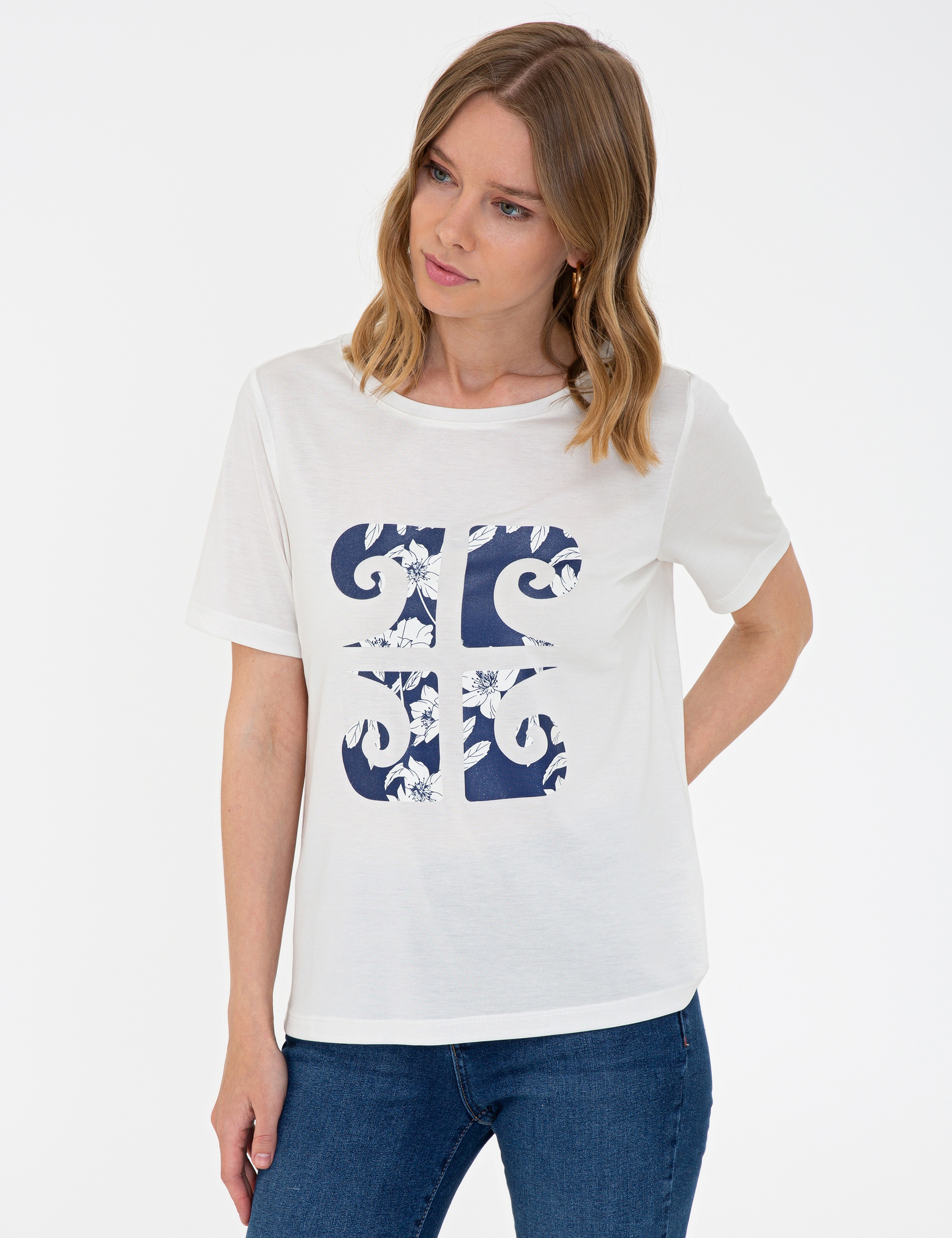 Beyaz Regular Fit Tişört - Image 3