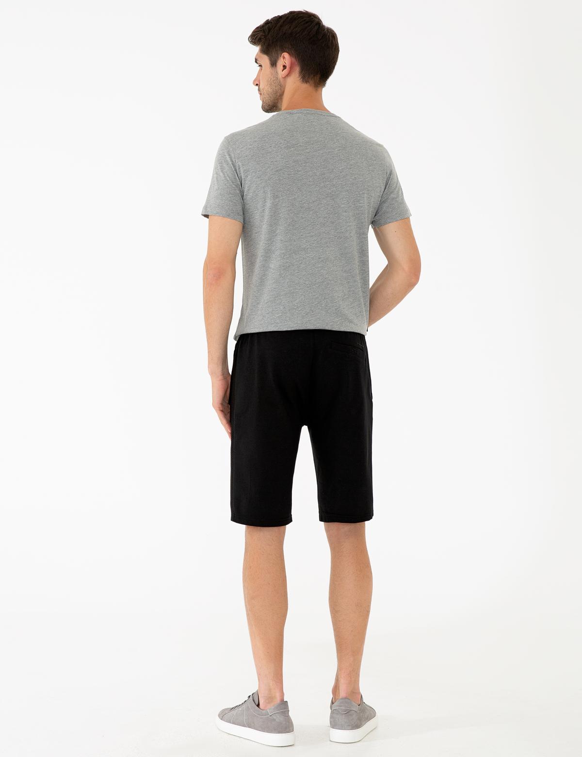 Siyah Standart Fit Örme Şort - 50233260014