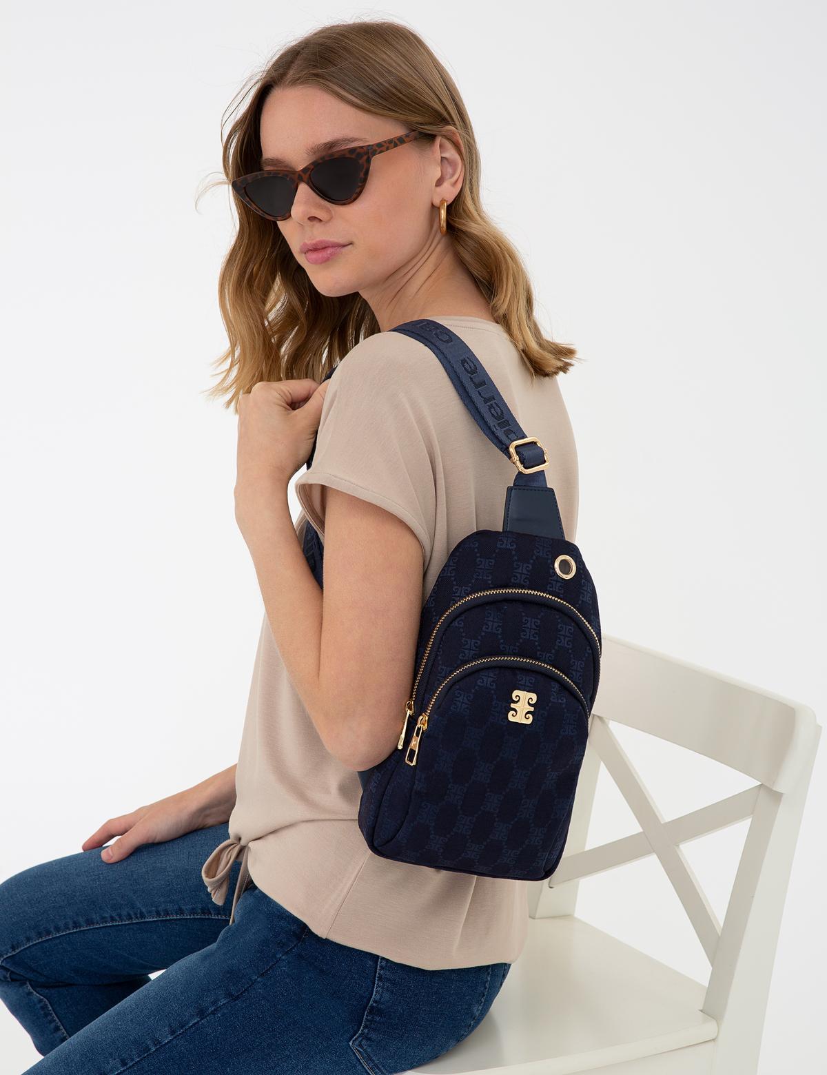 Lacivert Çapraz Çanta