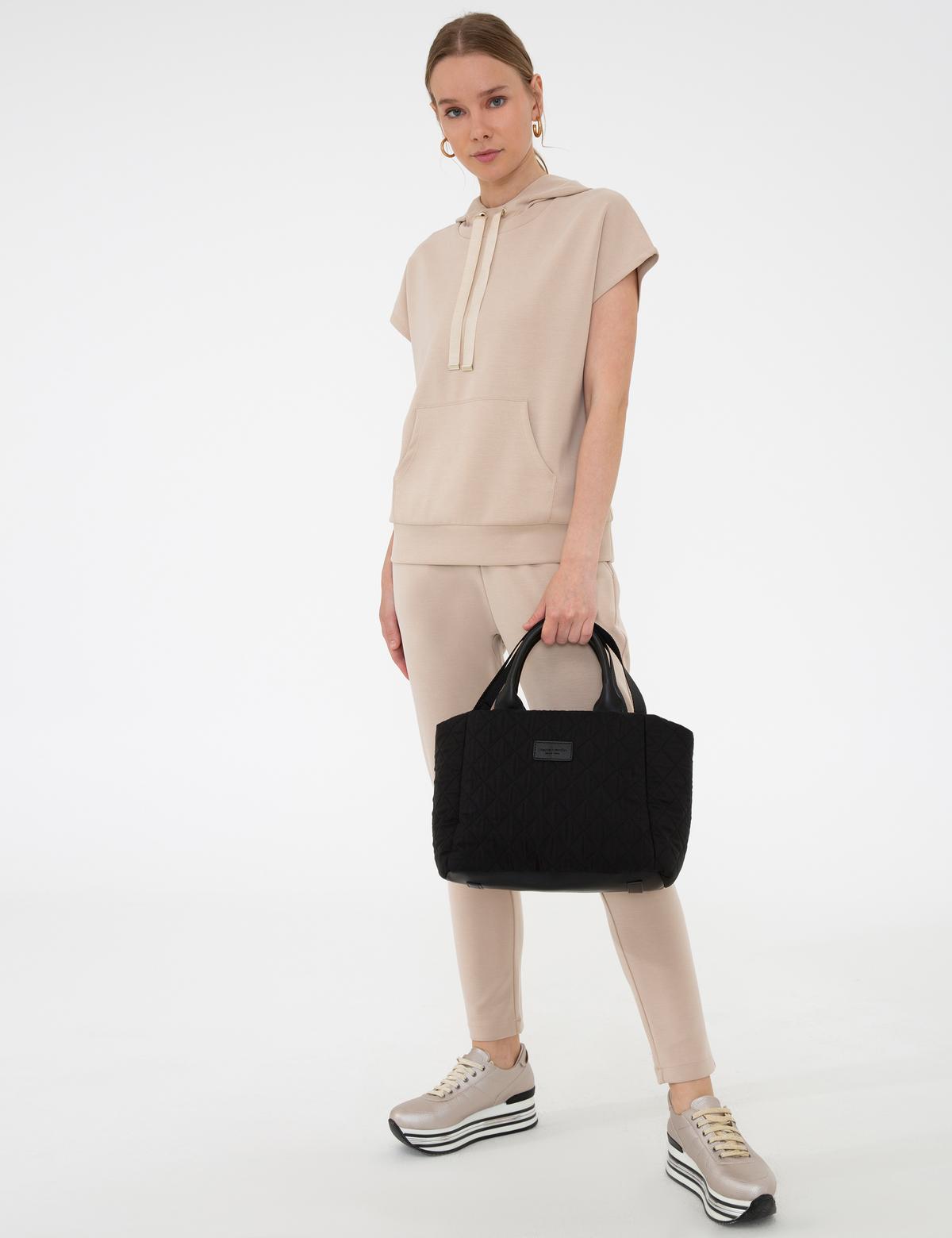 Siyah Uzun Askılı Kol Çantası