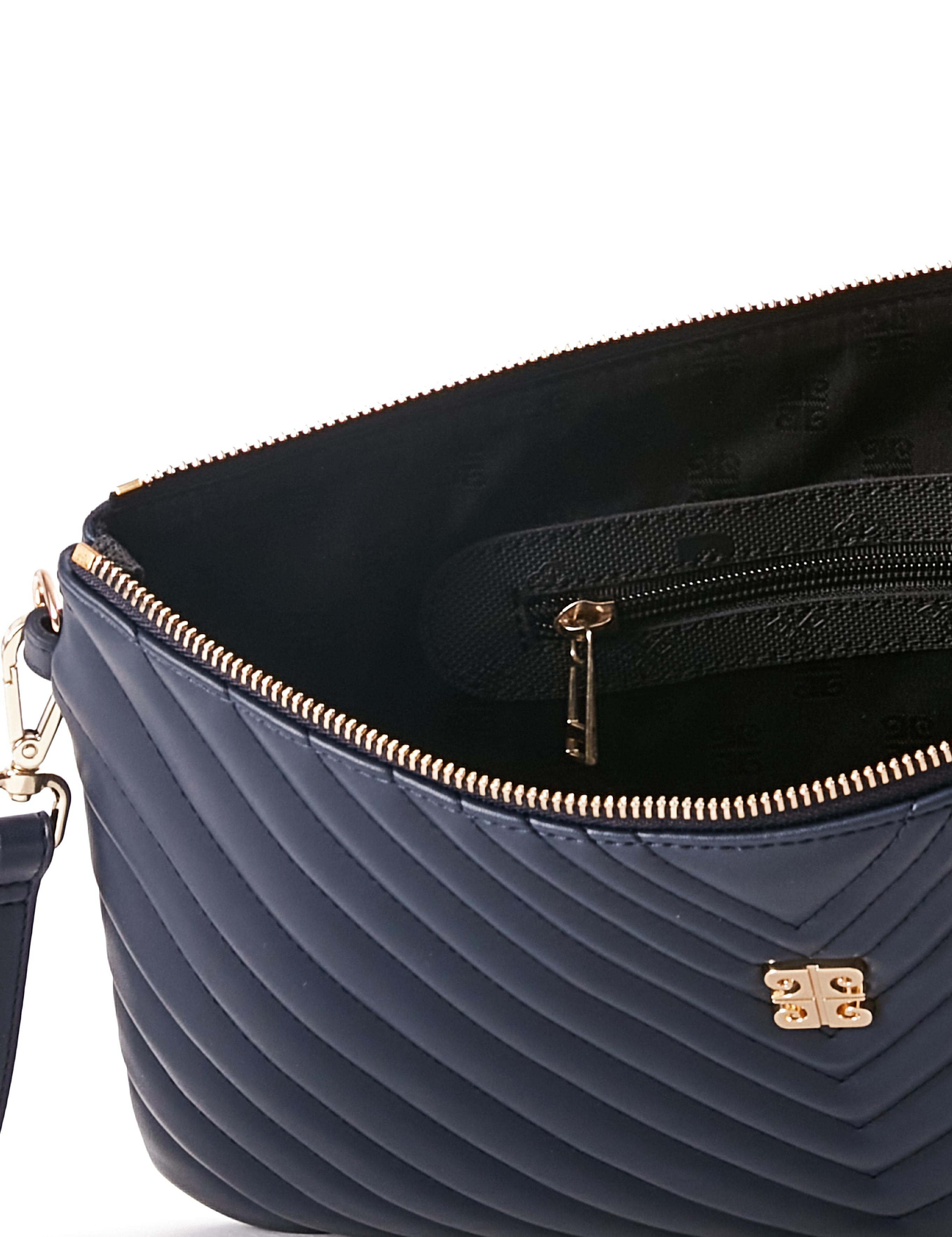 Lacivert El Çantası