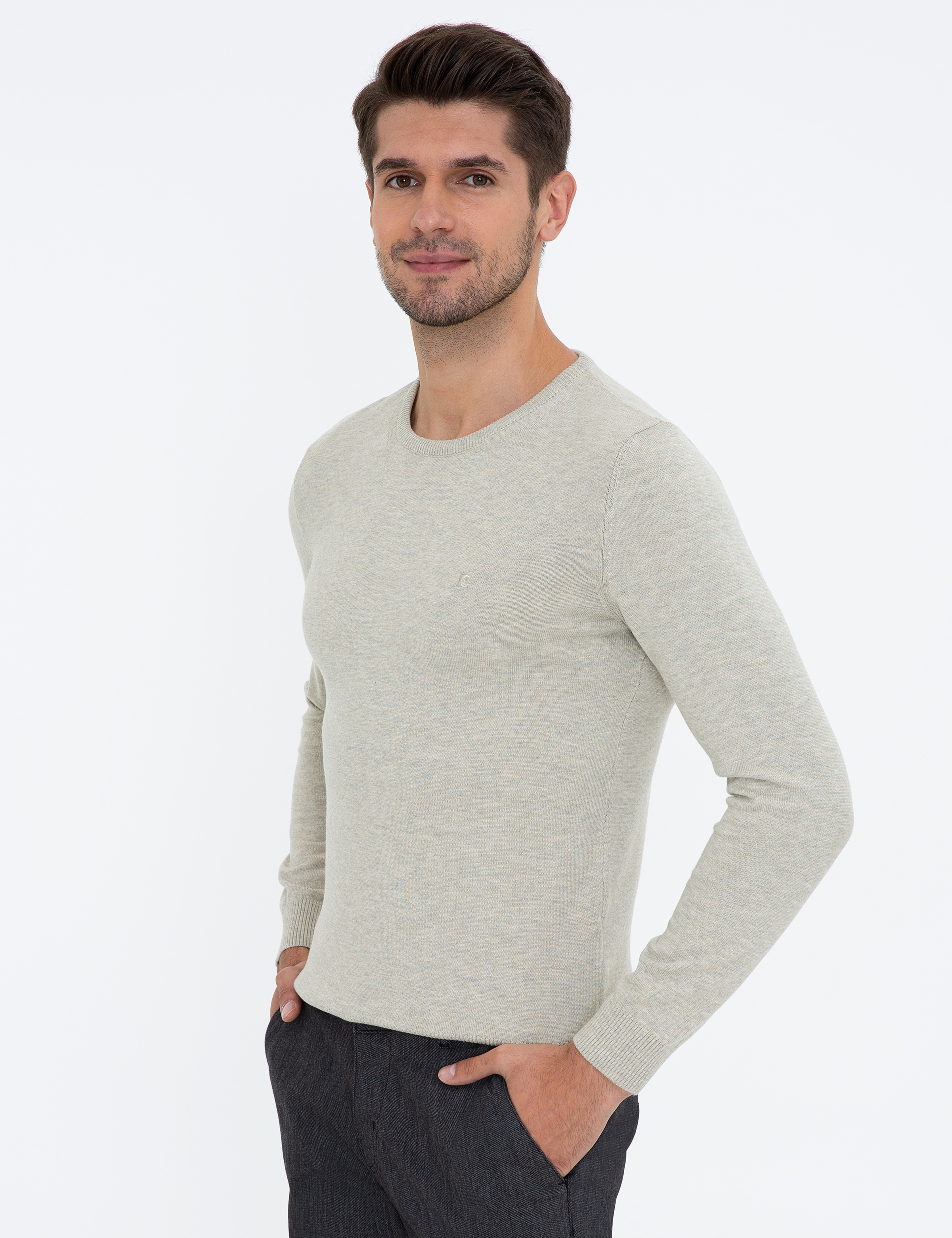Kum Melanj Slim Fit Bisiklet Yaka Basic Triko Kazak