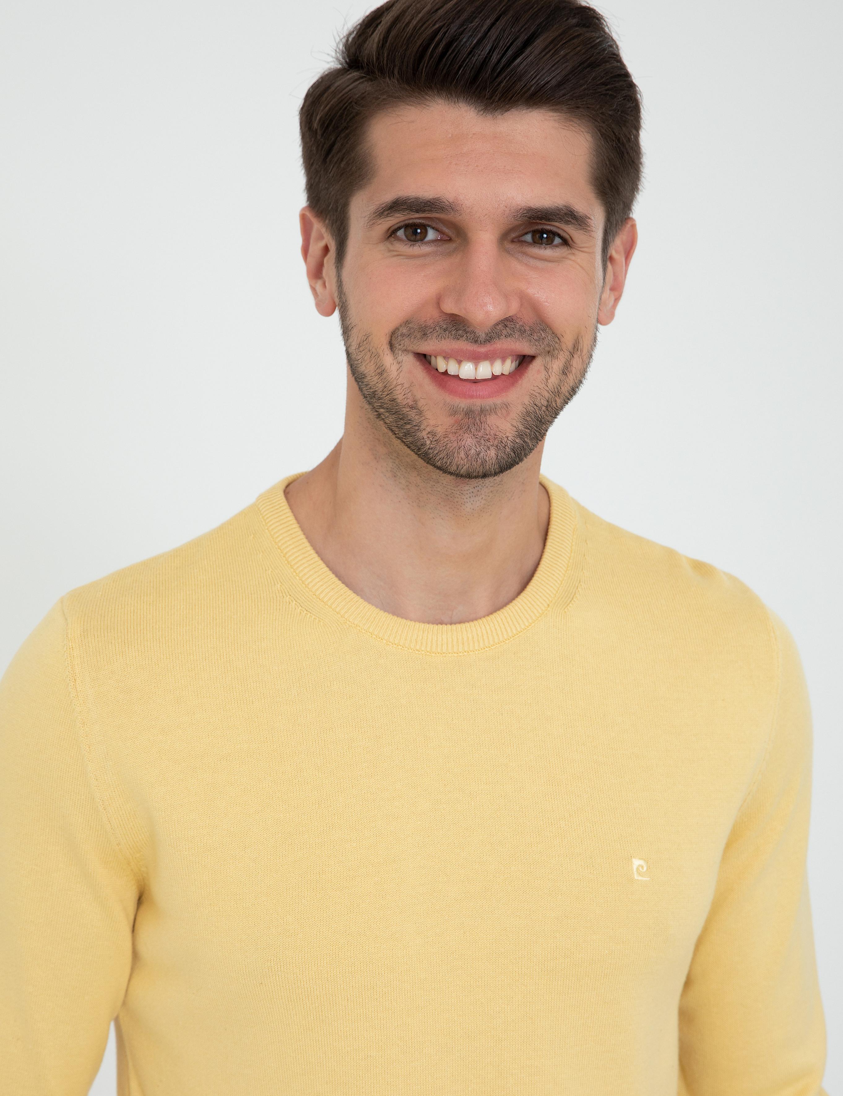 Açık Sarı Slim Fit Bisiklet Yaka Basic Triko Kazak