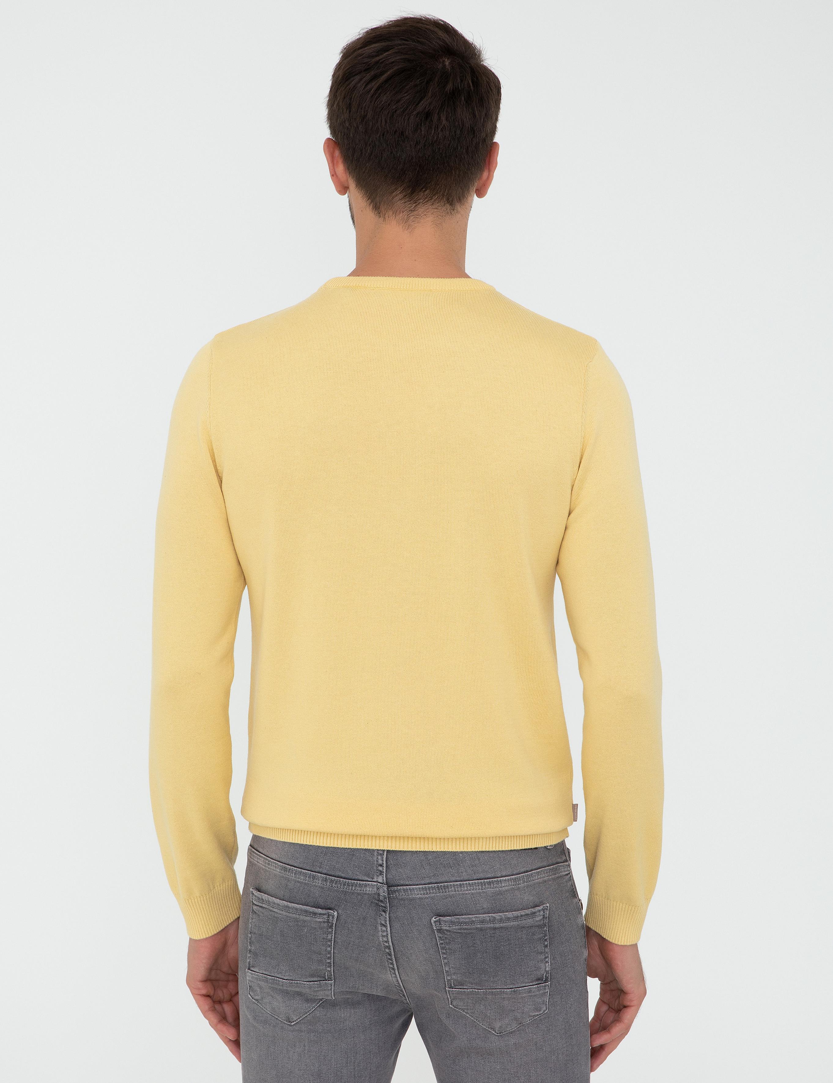 Açık Sarı Slim Fit Bisiklet Yaka Basic Triko Kazak