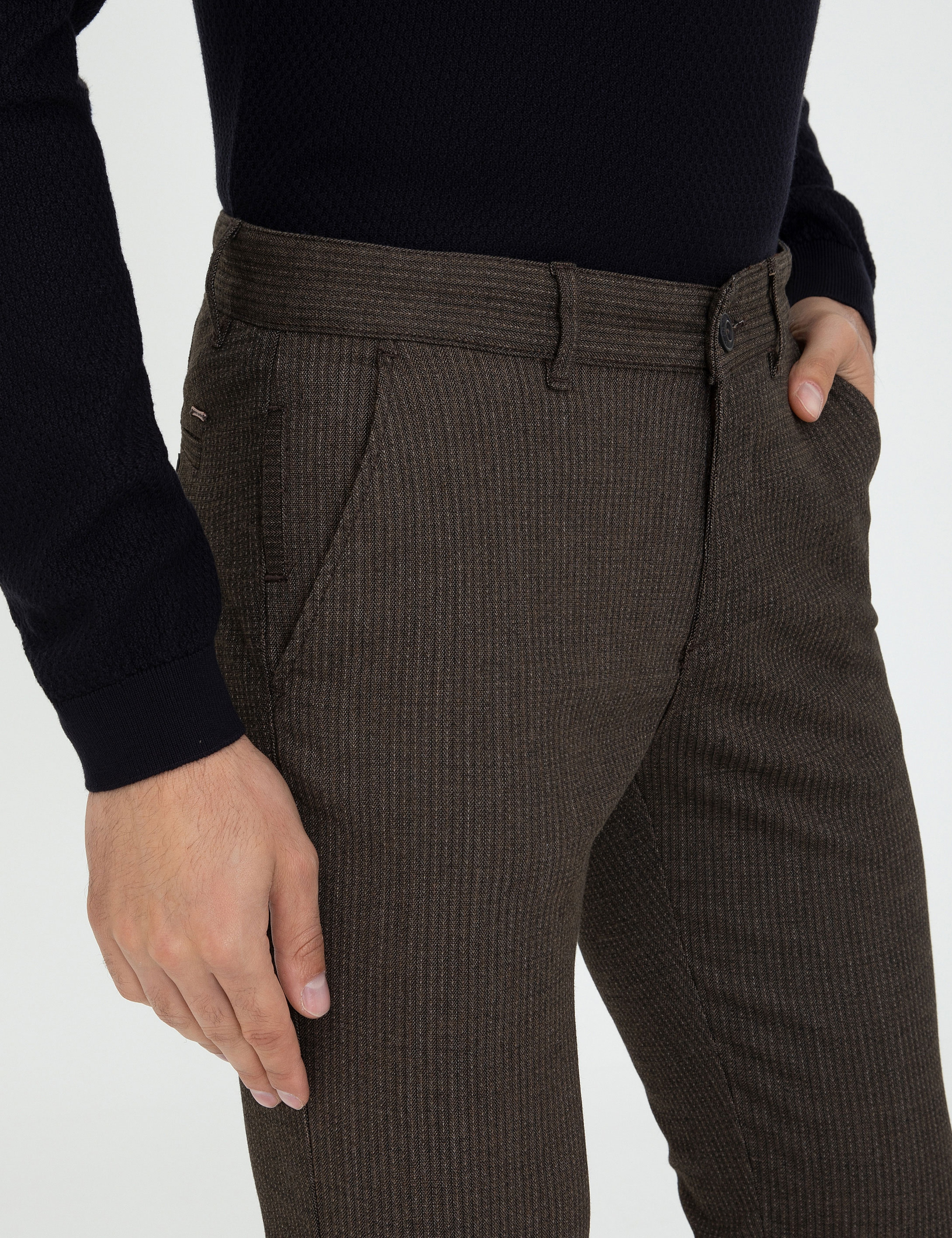 Kahverengi Slim Fit Çizgili Keten Karışımlı Kanvas Pantolon - Image 4