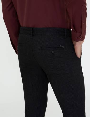 Siyah Slim Fit Çizgili Keten Karışımlı Kanvas Pantolon