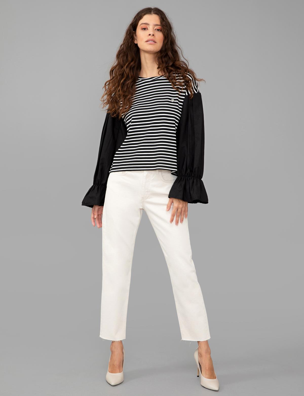 Siyah Comfort Fit Sweatshirt - 50244514014