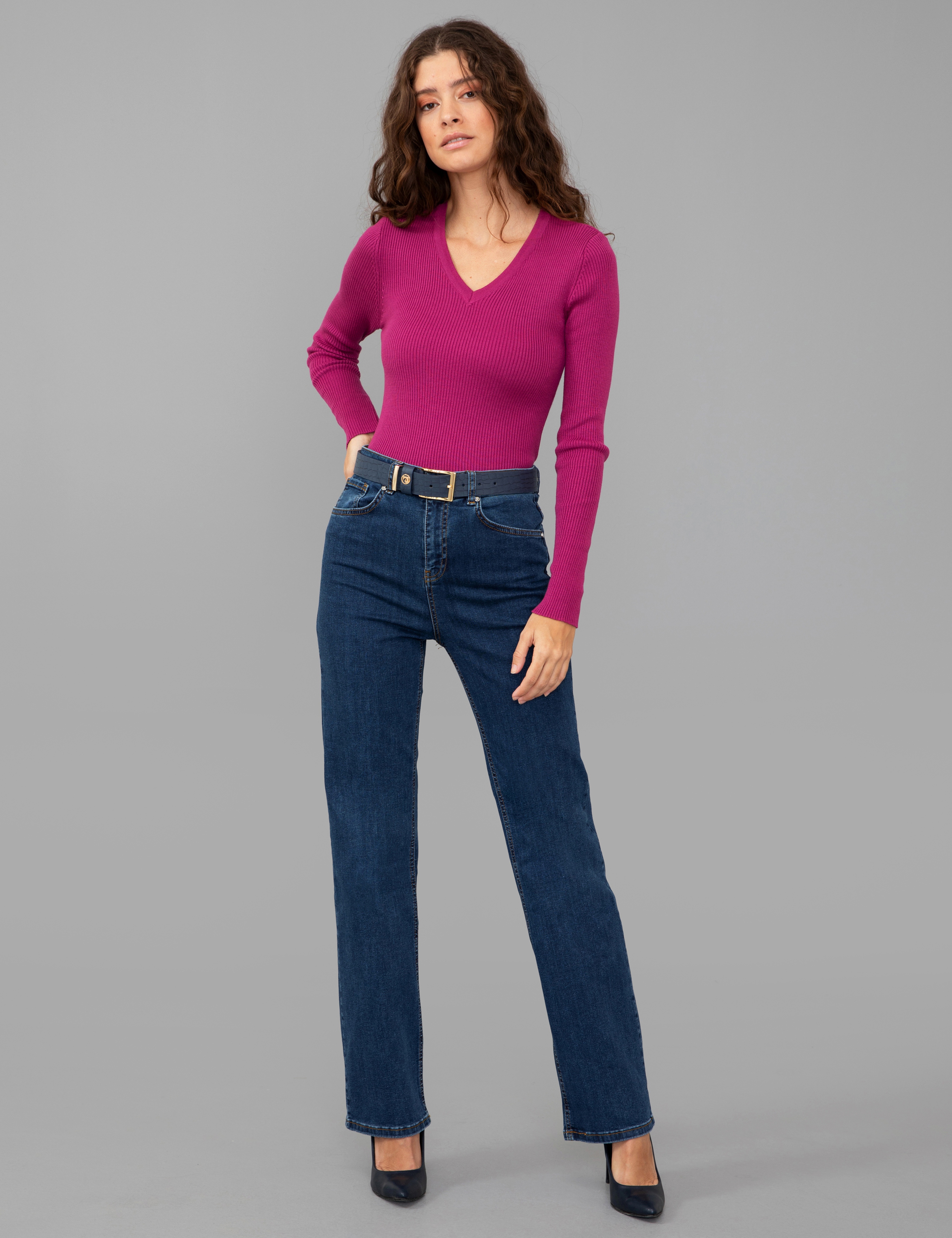 Menekşe Slim Fit Basic Kazak