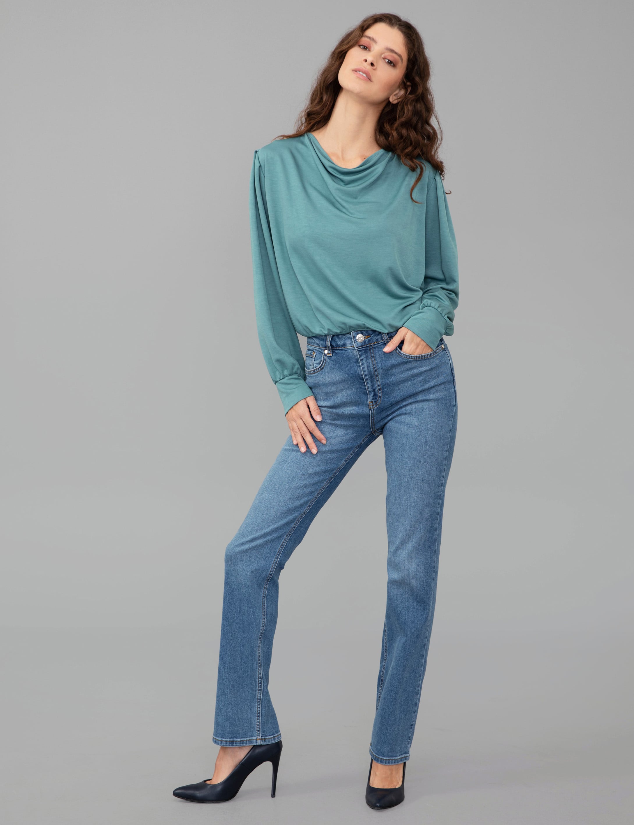 Mint Sweatshirt - Image 6