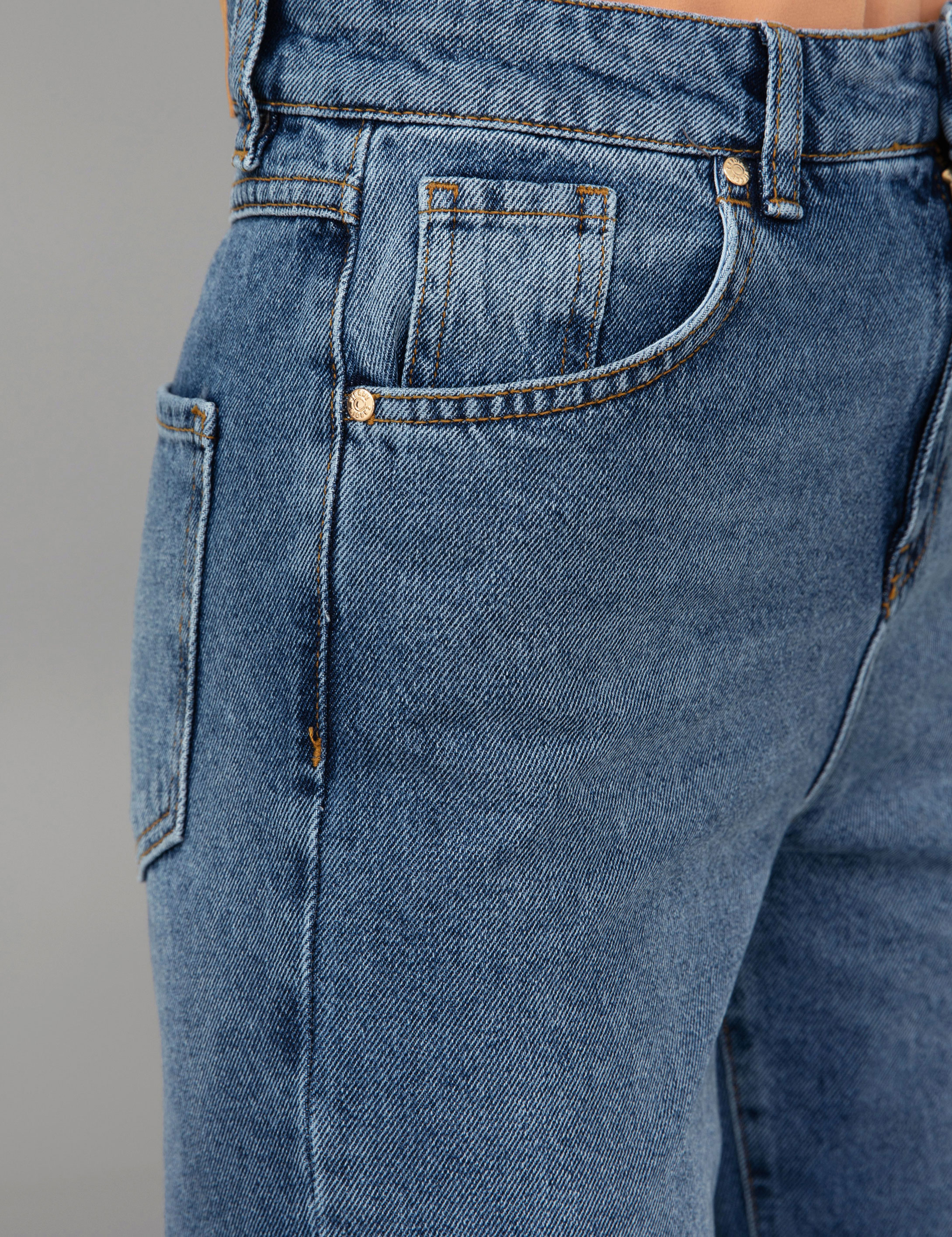 Açık Mavi Flare Cropped Jean Pantolon - Image 6