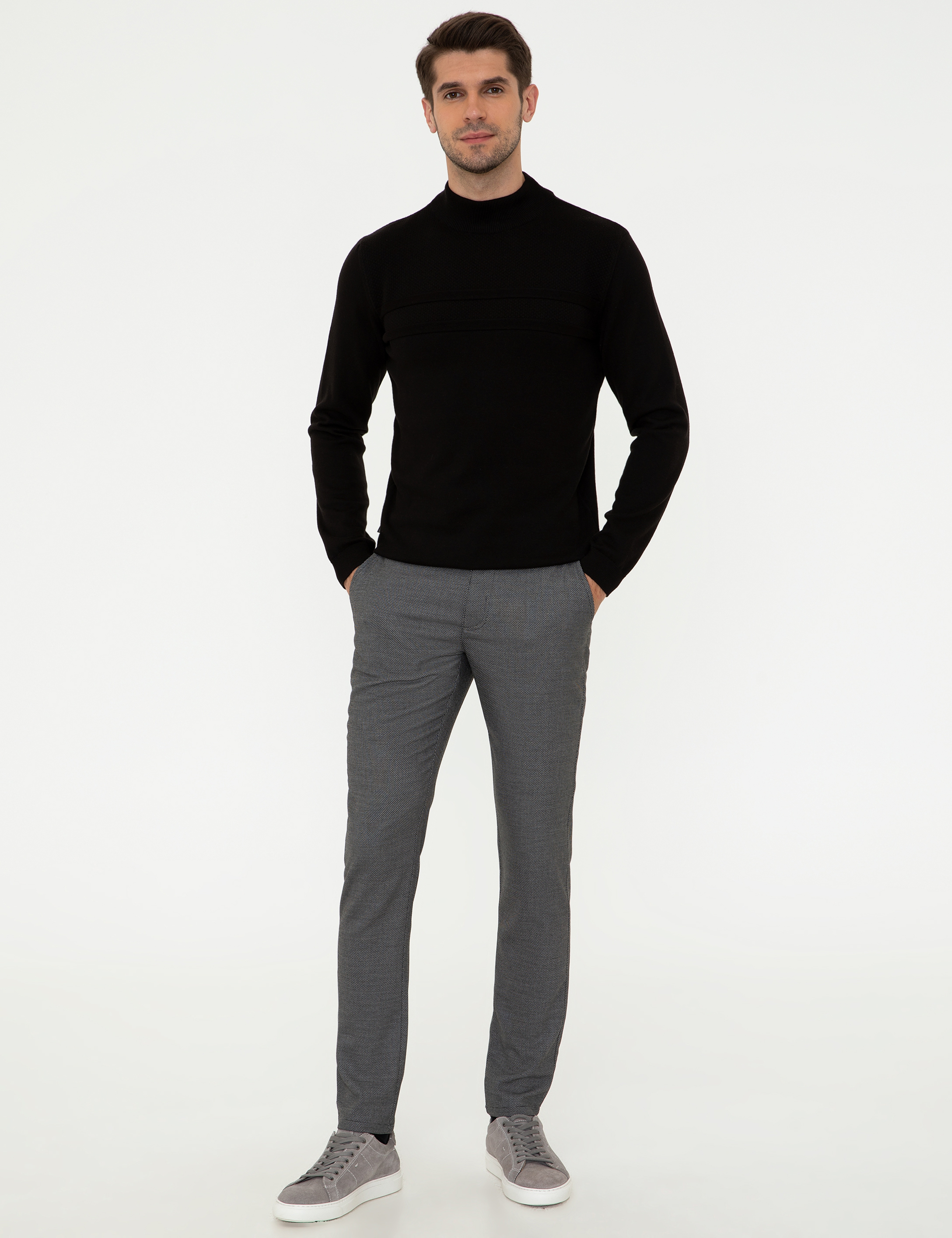 Siyah Slim Fit Yarım Balıkçı Yaka Triko Kazak