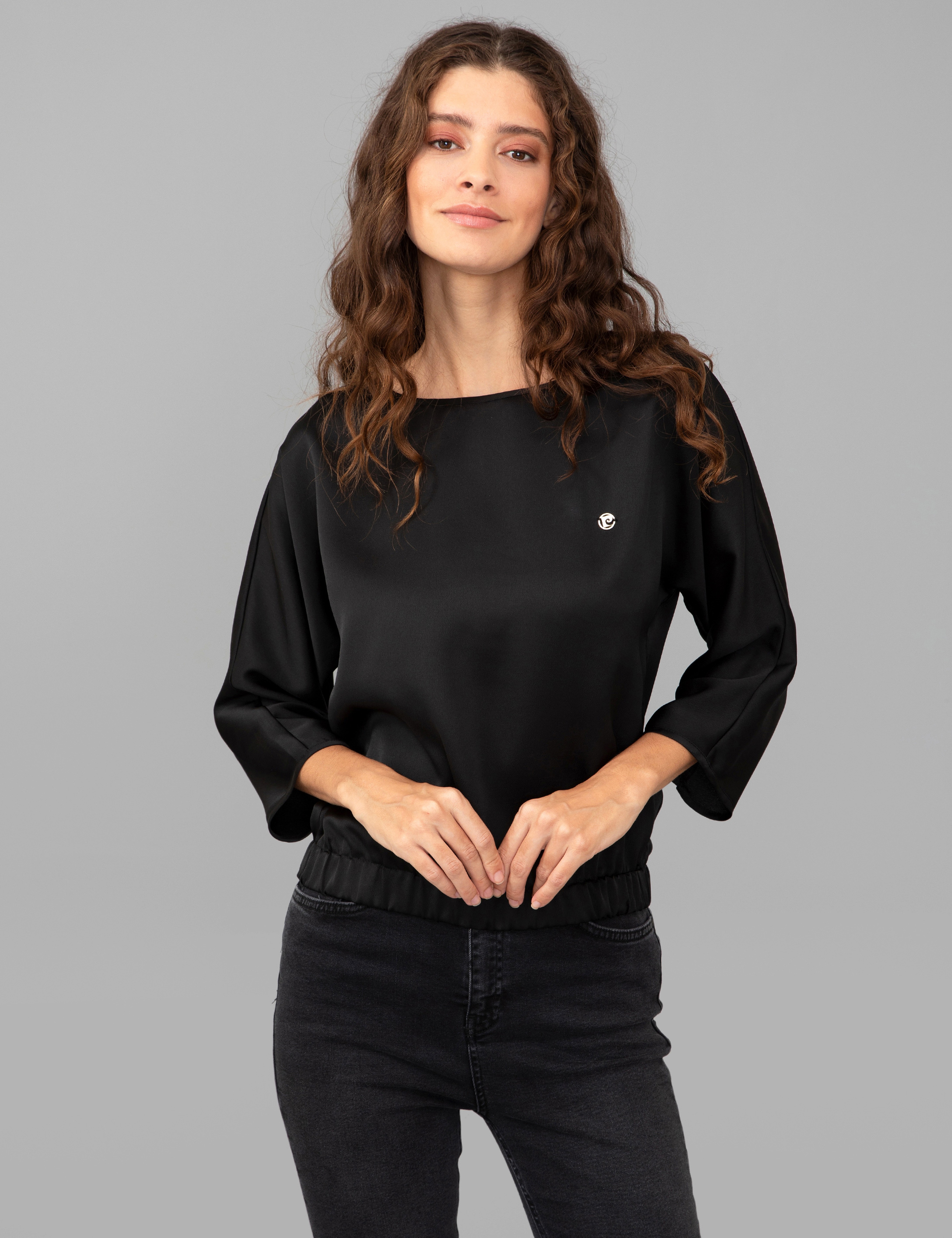 Siyah Saten Uzun Kollu Bluz - Image 1