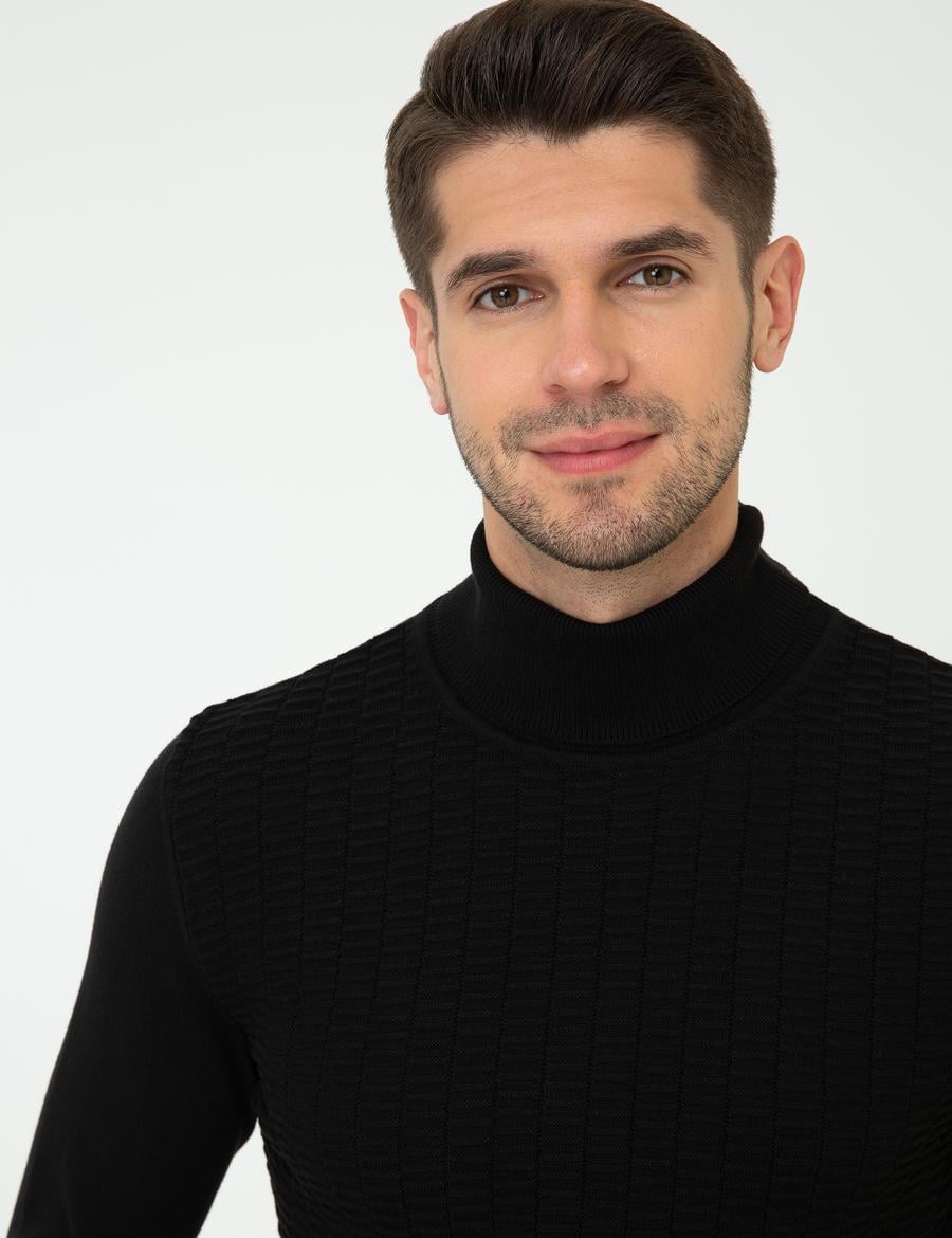 Siyah Slim Fit Balıkçı Yaka Triko Kazak