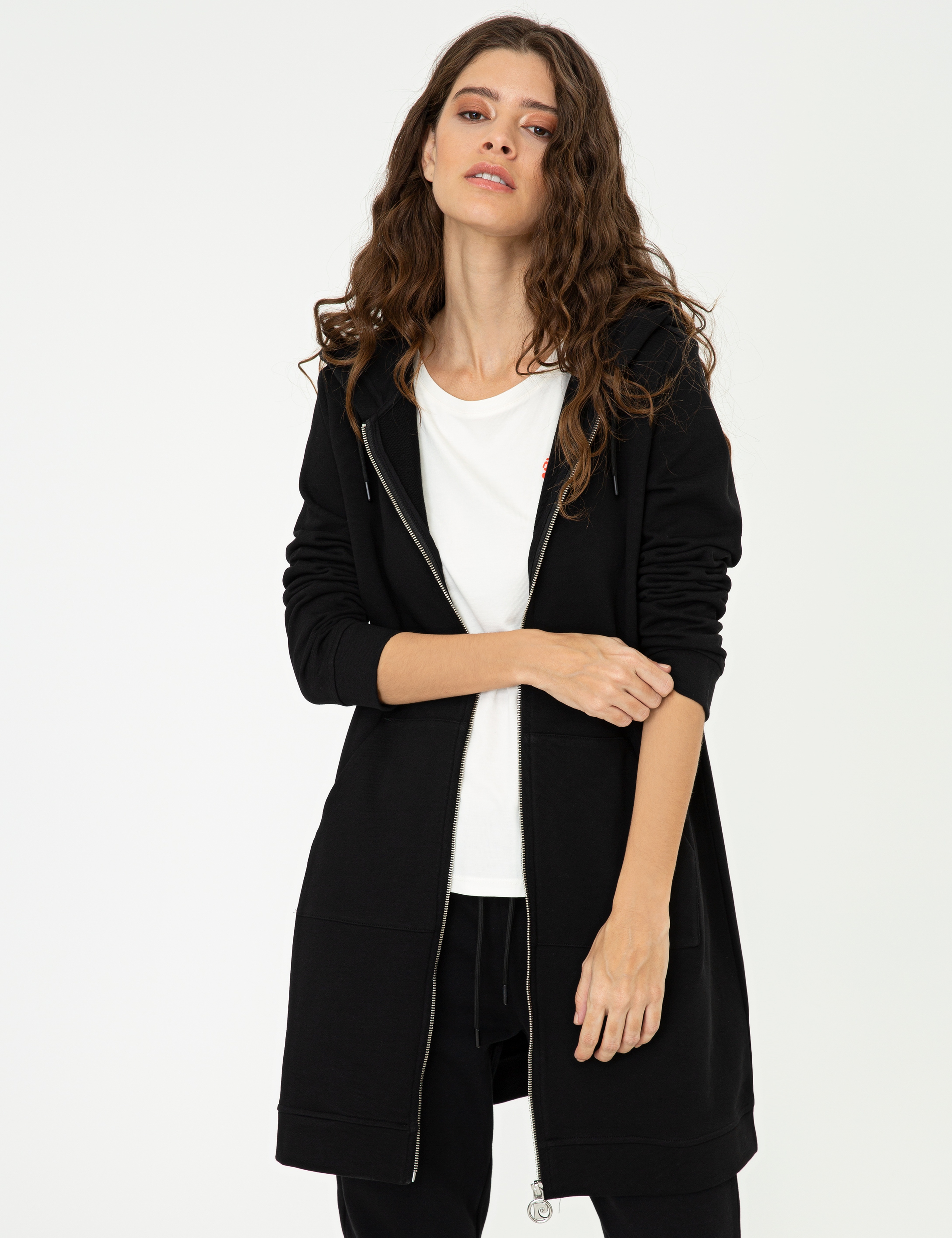 Siyah Örme Hırka - Image 3