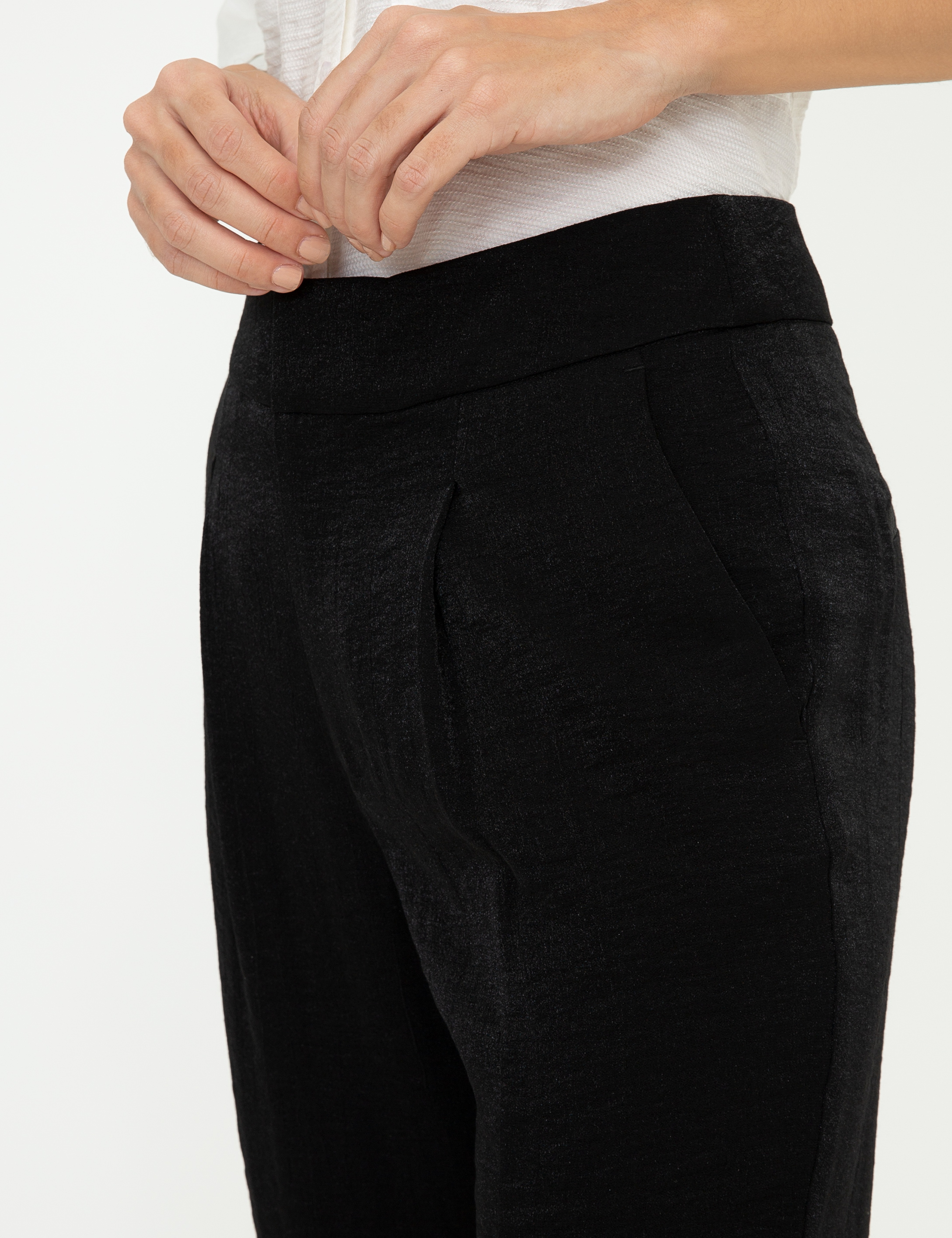 Siyah Comfort Fit Kumaş Pantolon - Image 5