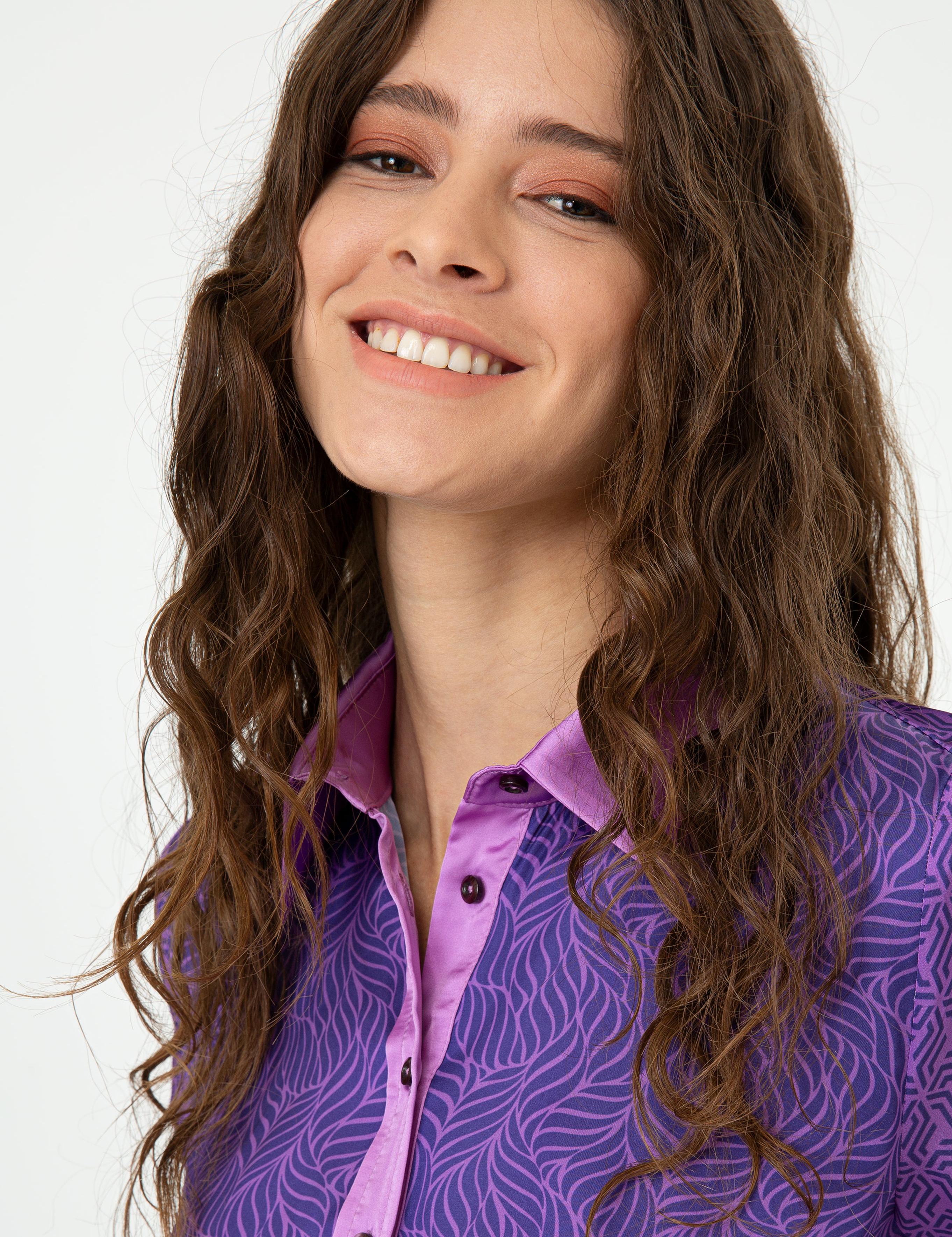 Mor Desenli Comfort Fit Gömlek