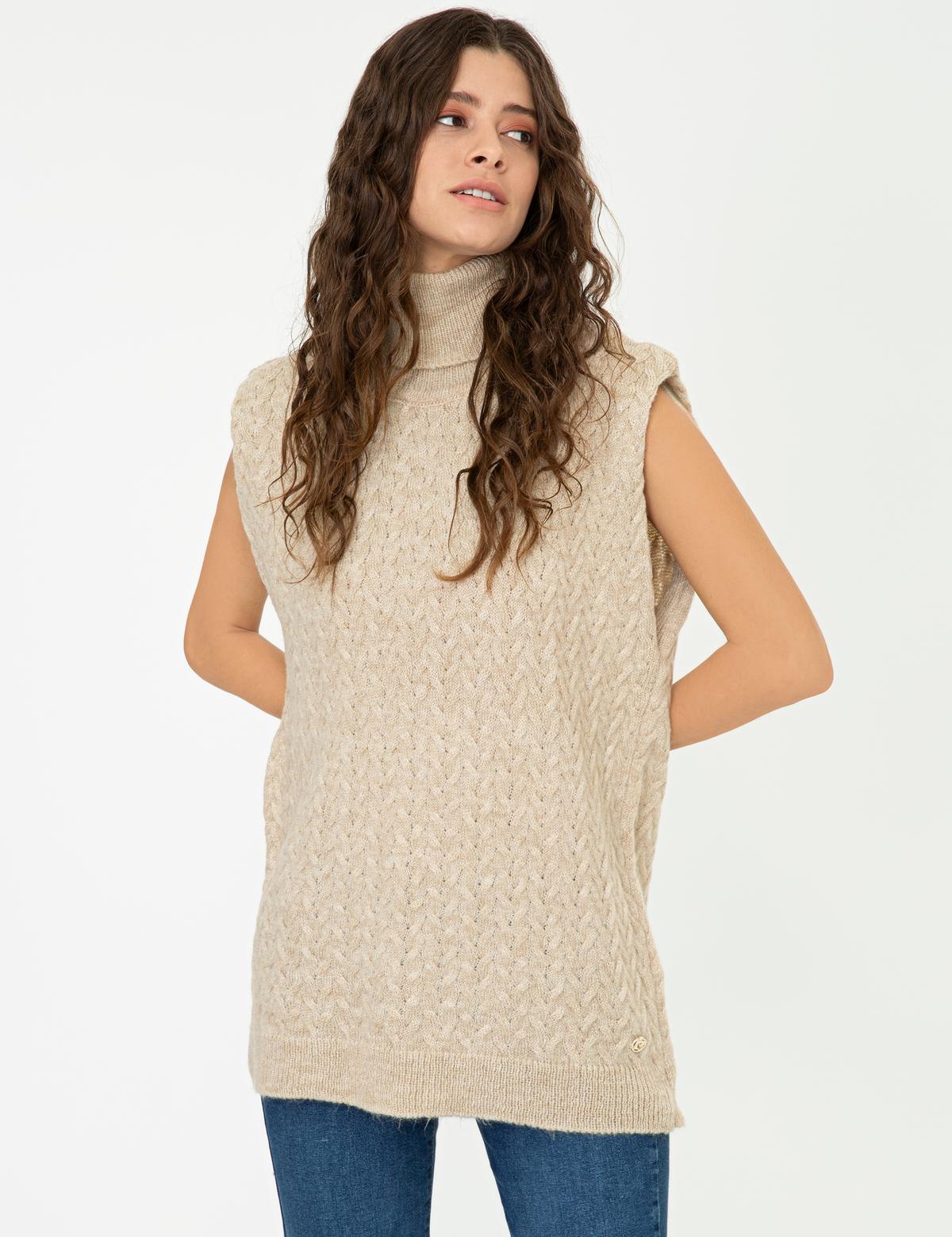 Balıkçı Yaka Bej Oversize Kazak - 50248474007