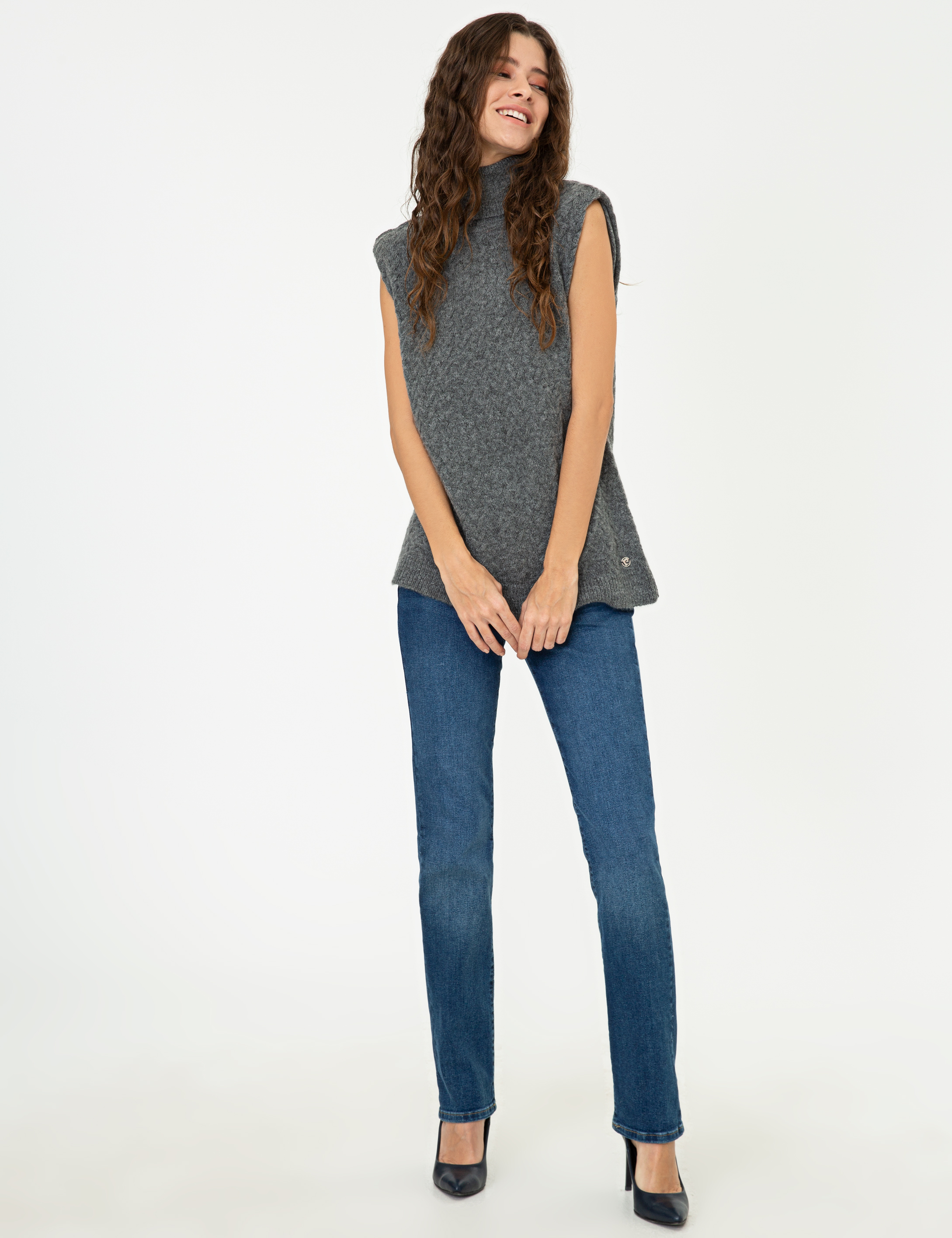 Gri Oversize Kazak - Image 6