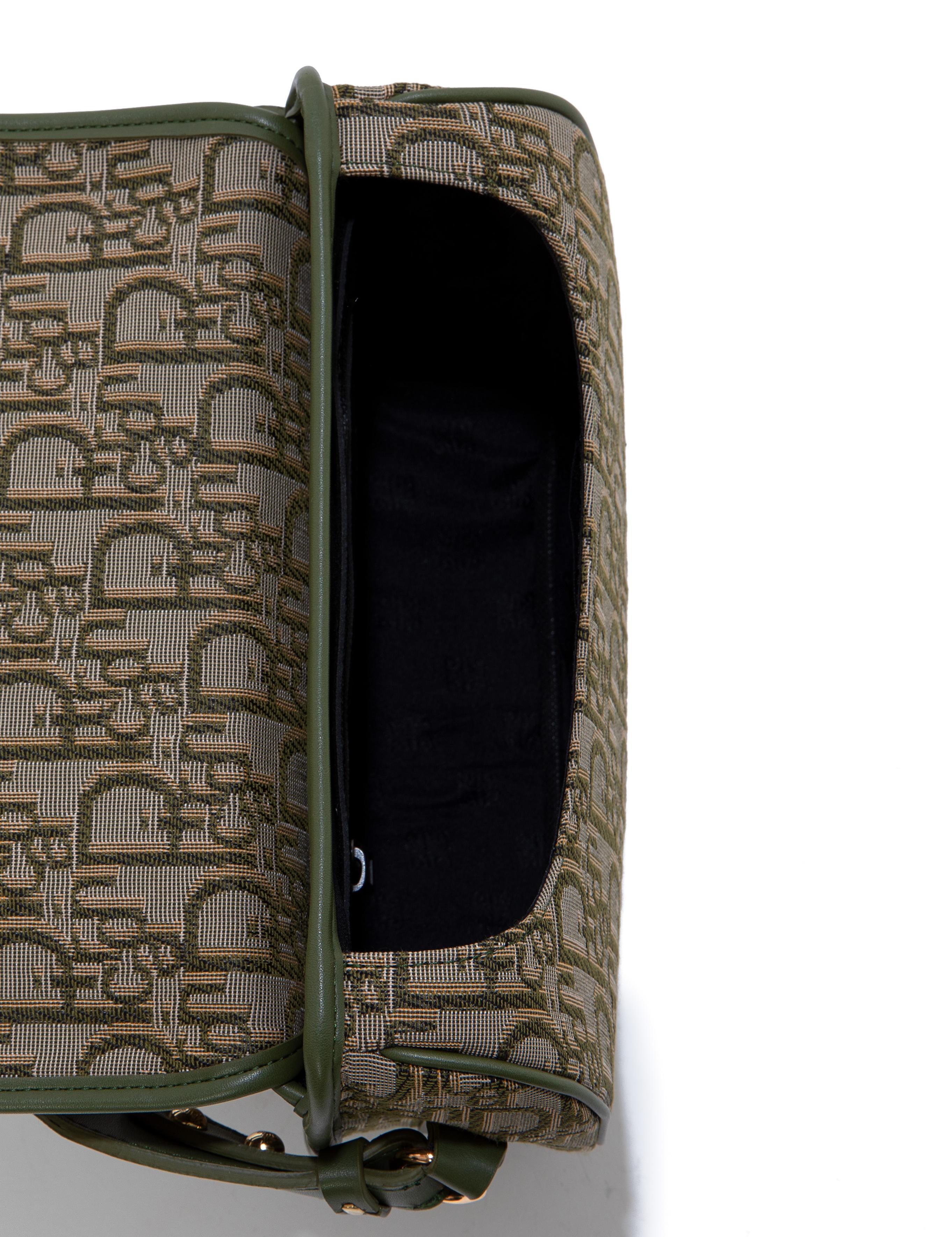 Yeşil Çapraz Çanta