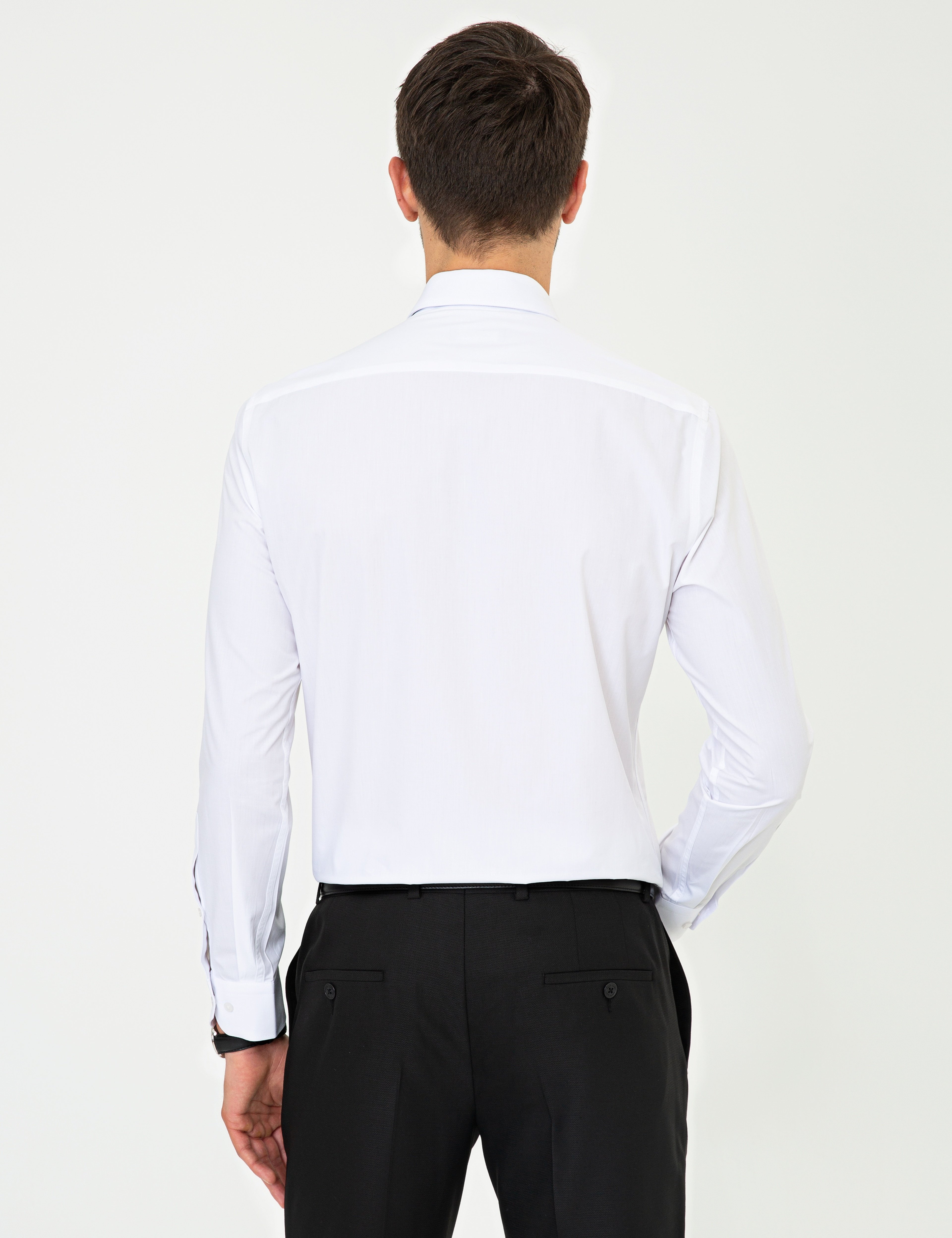 Beyaz Slim Fit Uzun Kollu Klasik Gömlek