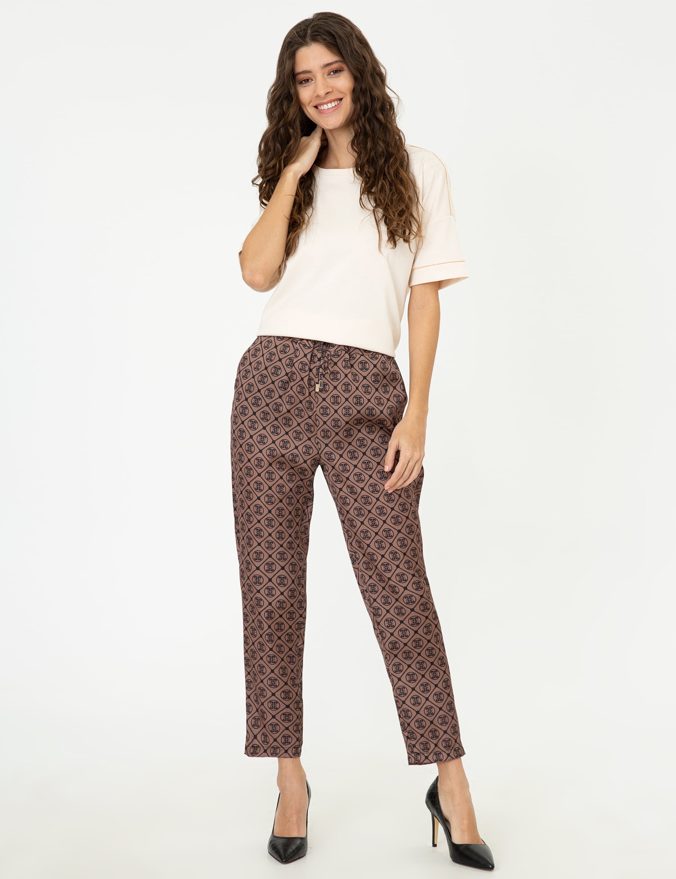 Krem Regular Fit Tişört