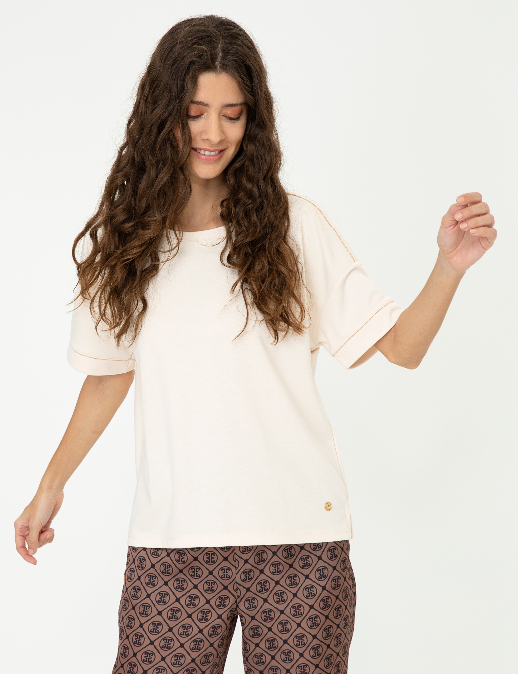 Krem Regular Fit Tişört - Image 3