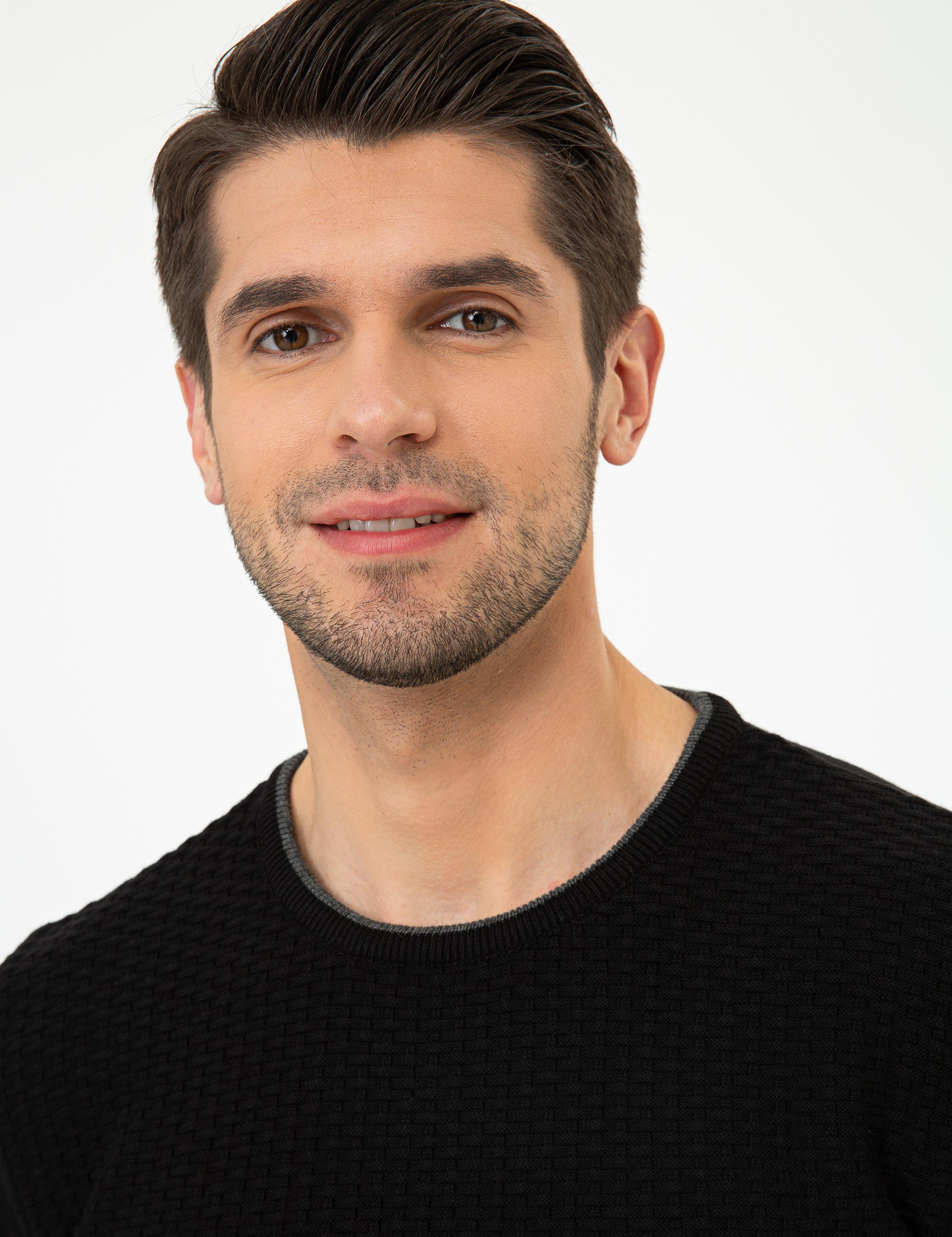 Siyah Slim Fit Kazak