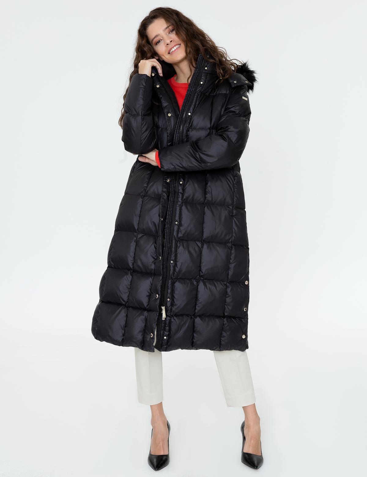 Siyah Standart Fit Kaz Tüyü Mont