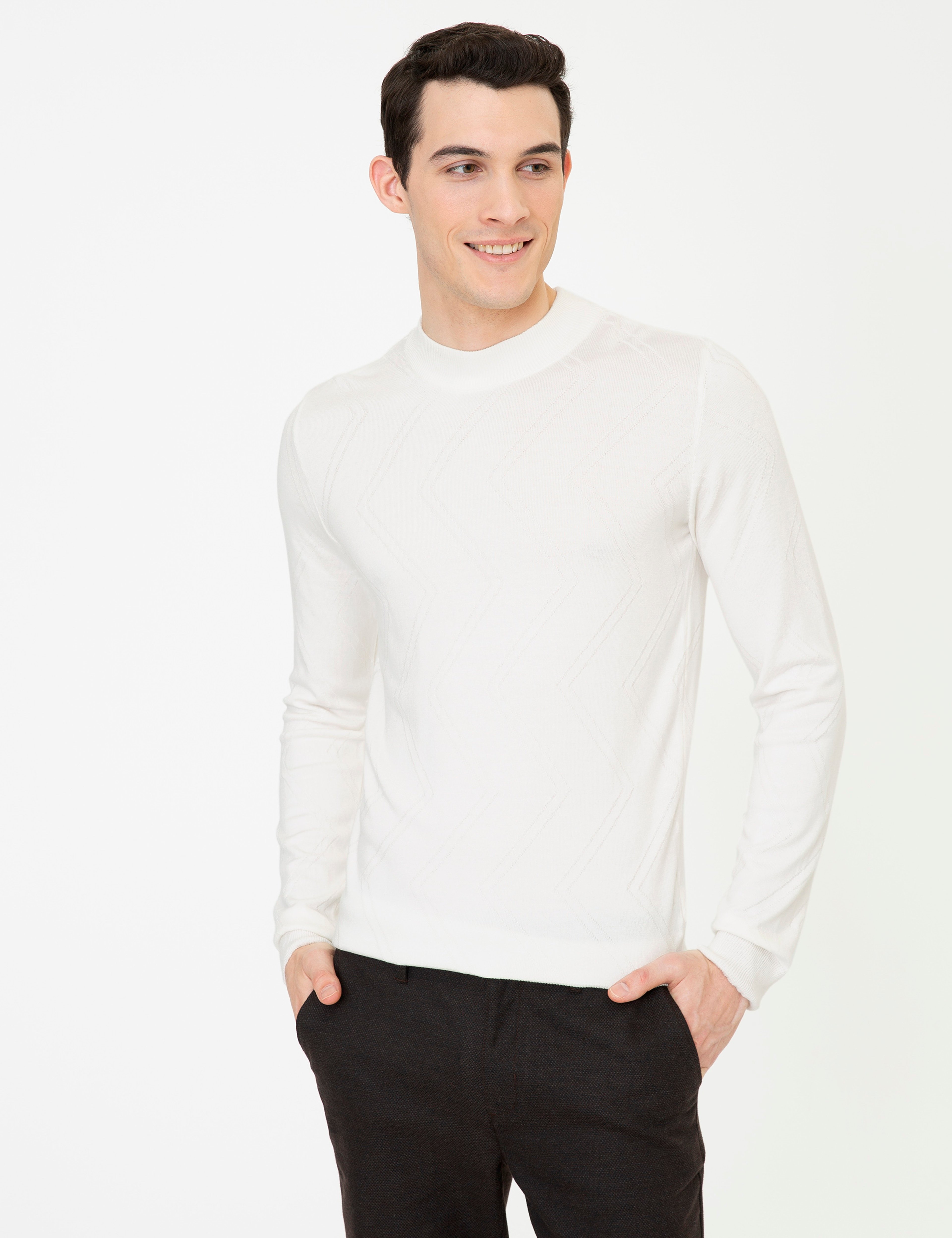 Ekru Slim Fit Çeyrek Yaka Triko Kazak - Image 3