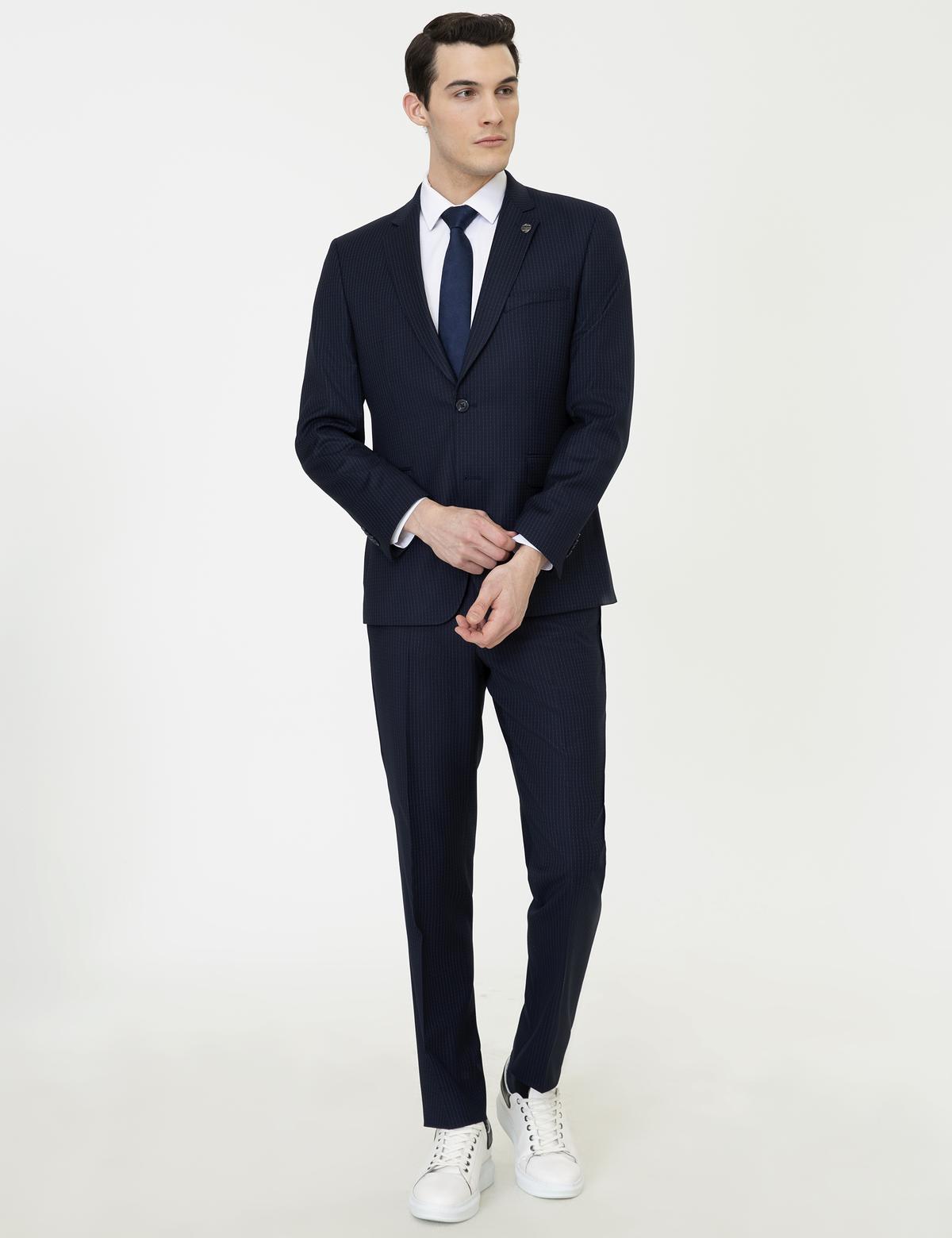 Lacivert Çizgili Slim Fit Takım Elbise