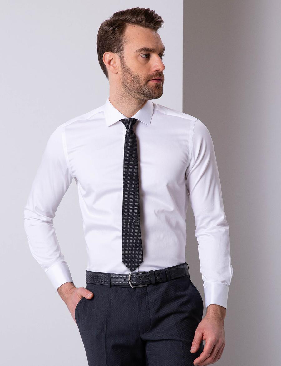 Beyaz Slim Fit Uzun Kollu Klasik Gömlek