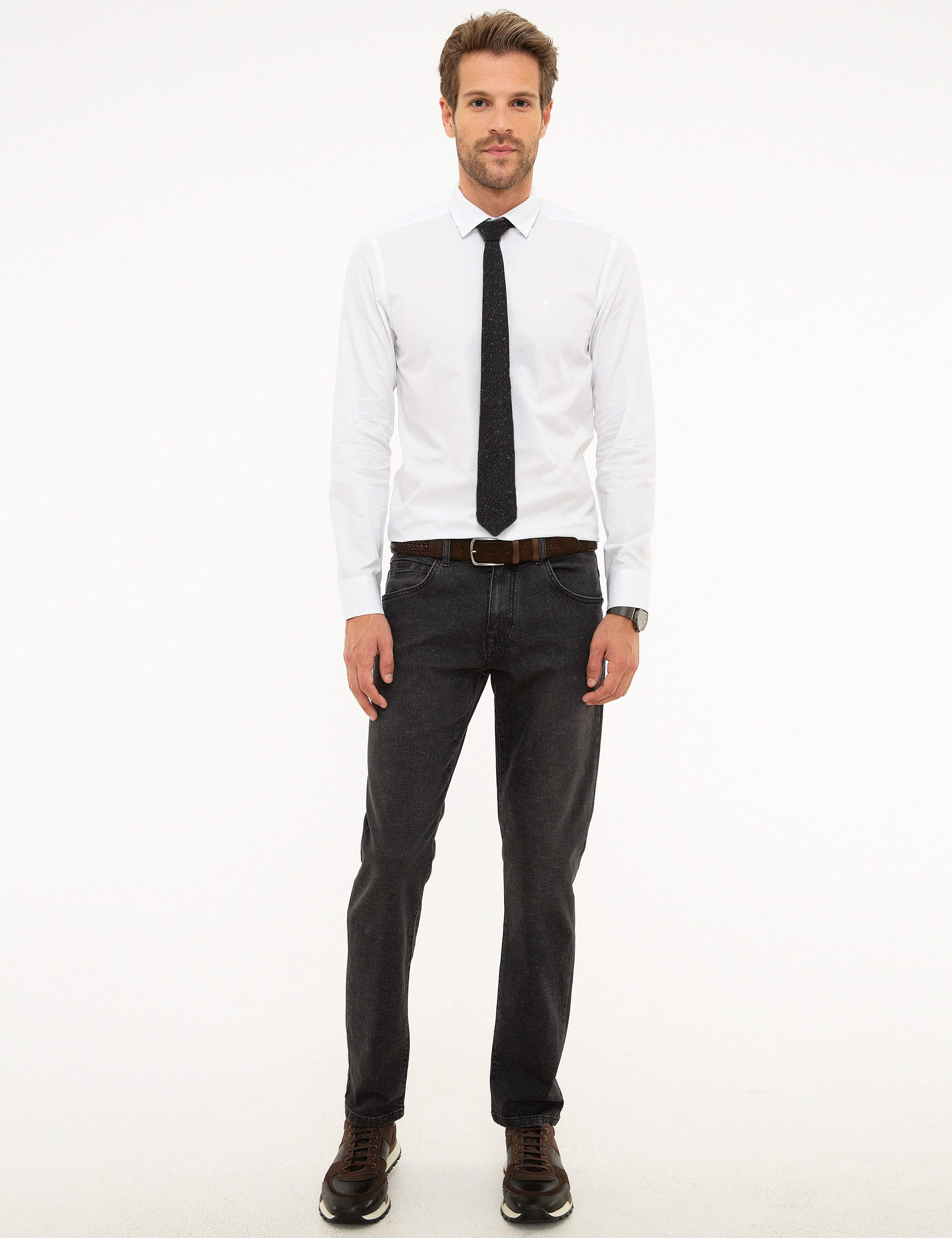 Beyaz Slim Fit Armürlü Gömlek