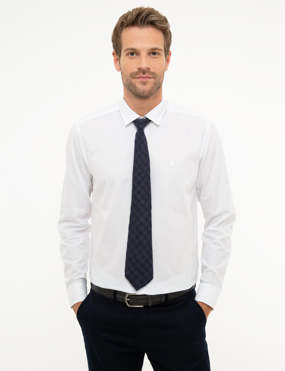 Beyaz Slim Fit Armürlü Gömlek