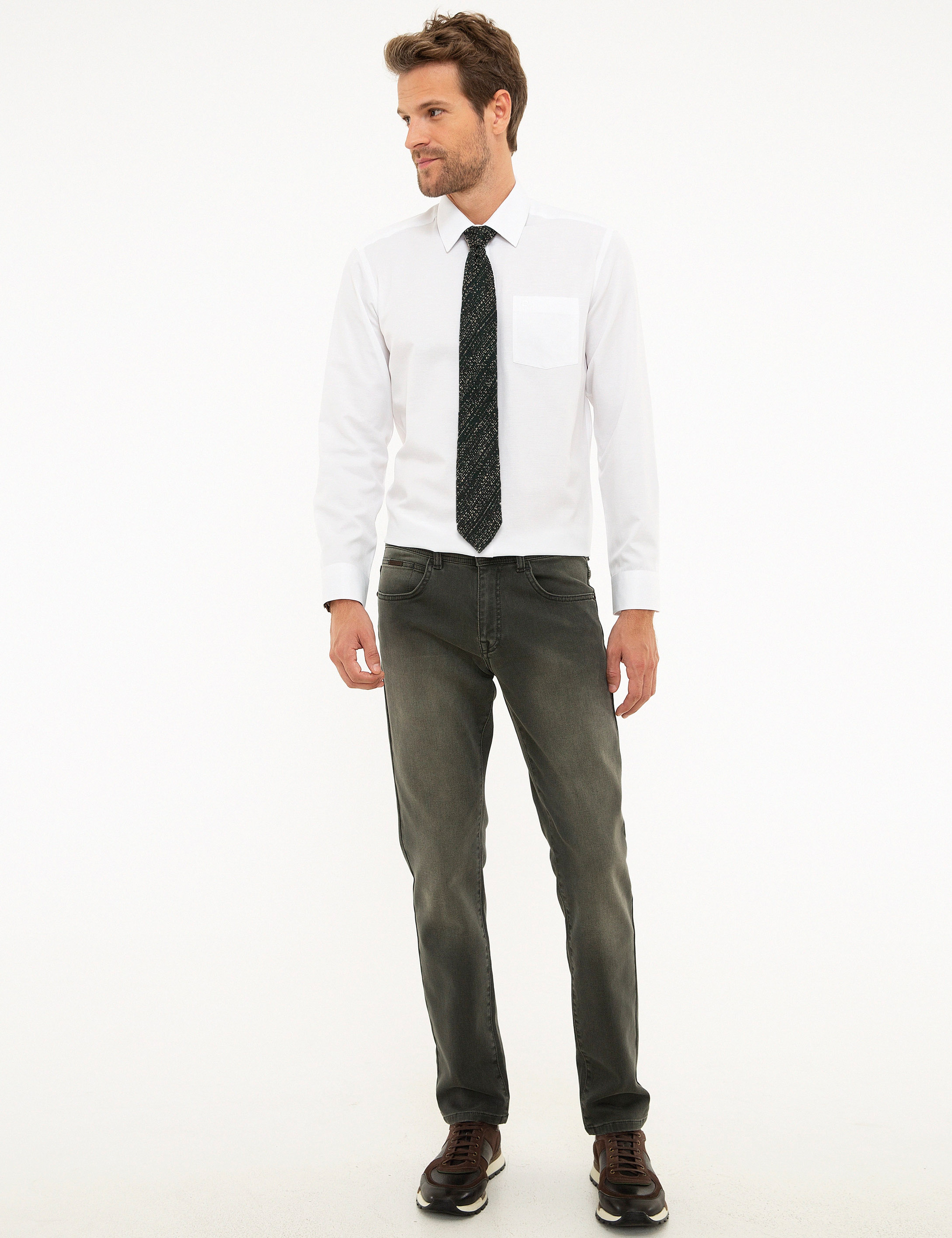 Beyaz Regular Fit Armürlü Gömlek - Image 4