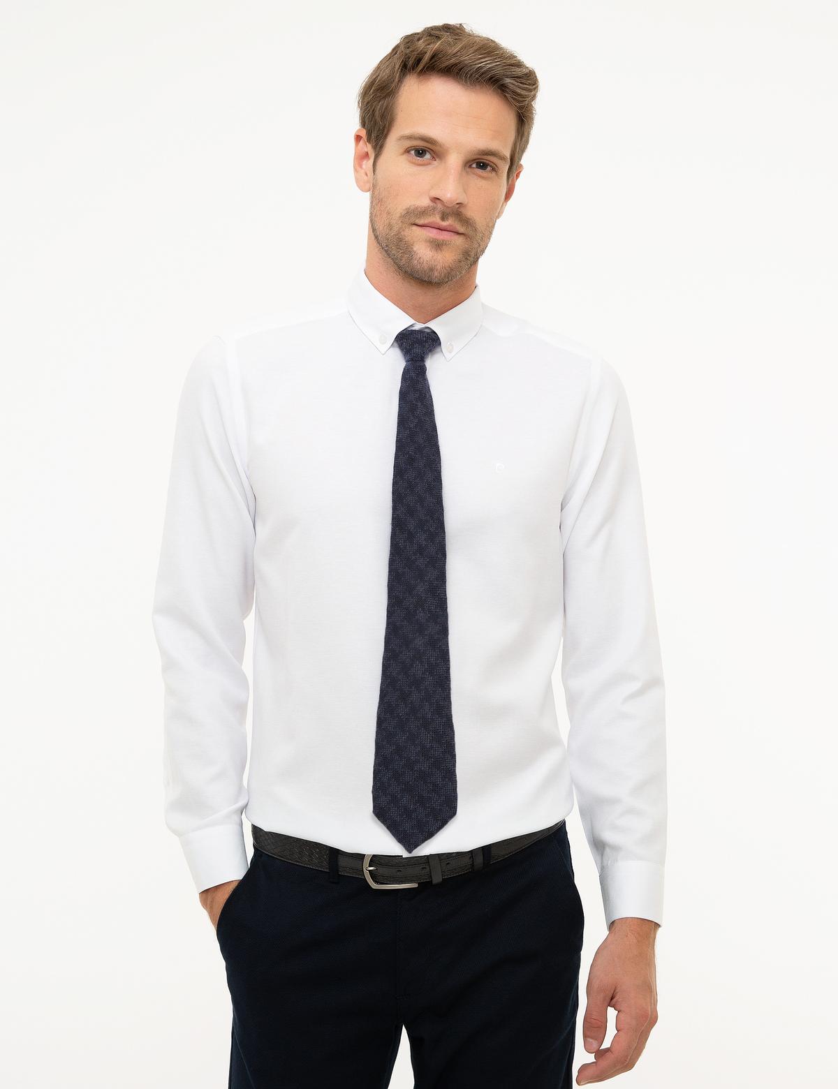 Beyaz Slim Fit Armürlü Gömlek