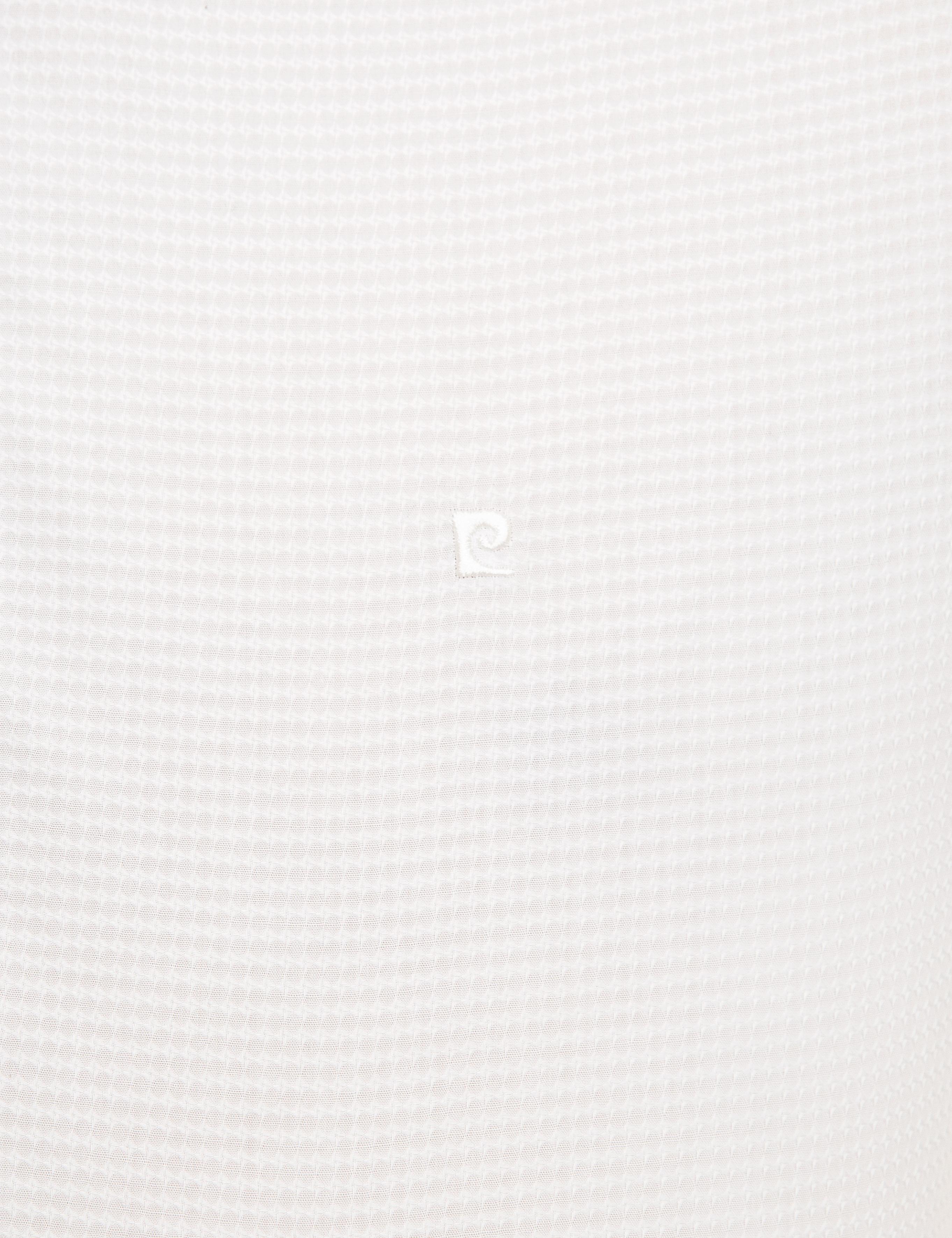 Beyaz Slim Fit Armürlü Gömlek