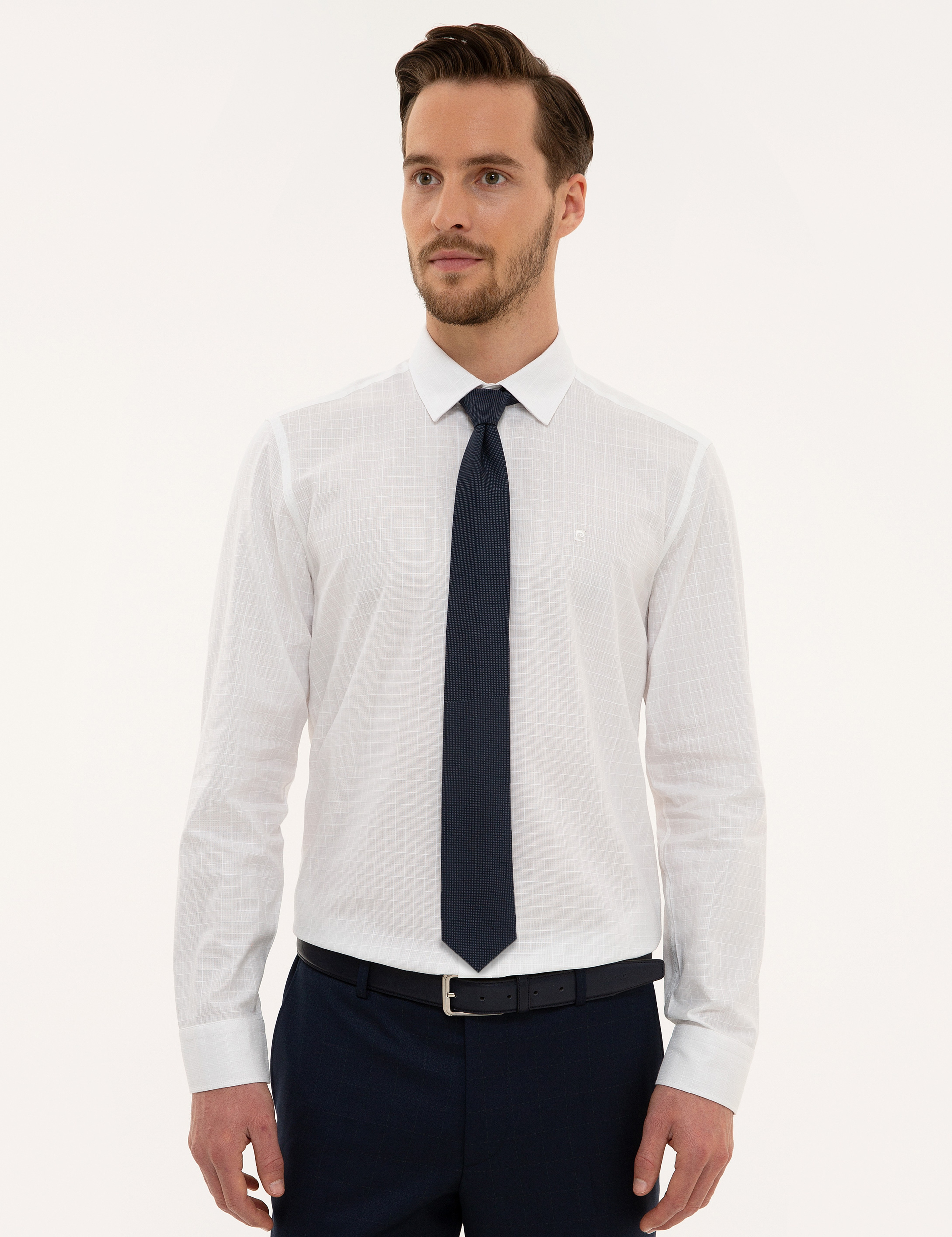 Beyaz Slim Fit Uzun Kollu Gömlek - Image 1